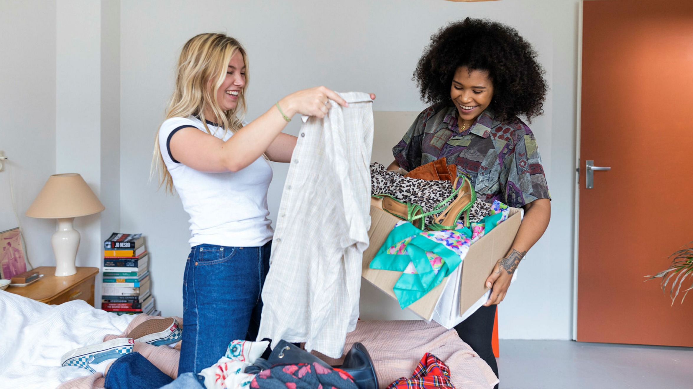 Second-hand fashion gets the big tech makeover | Financial Times