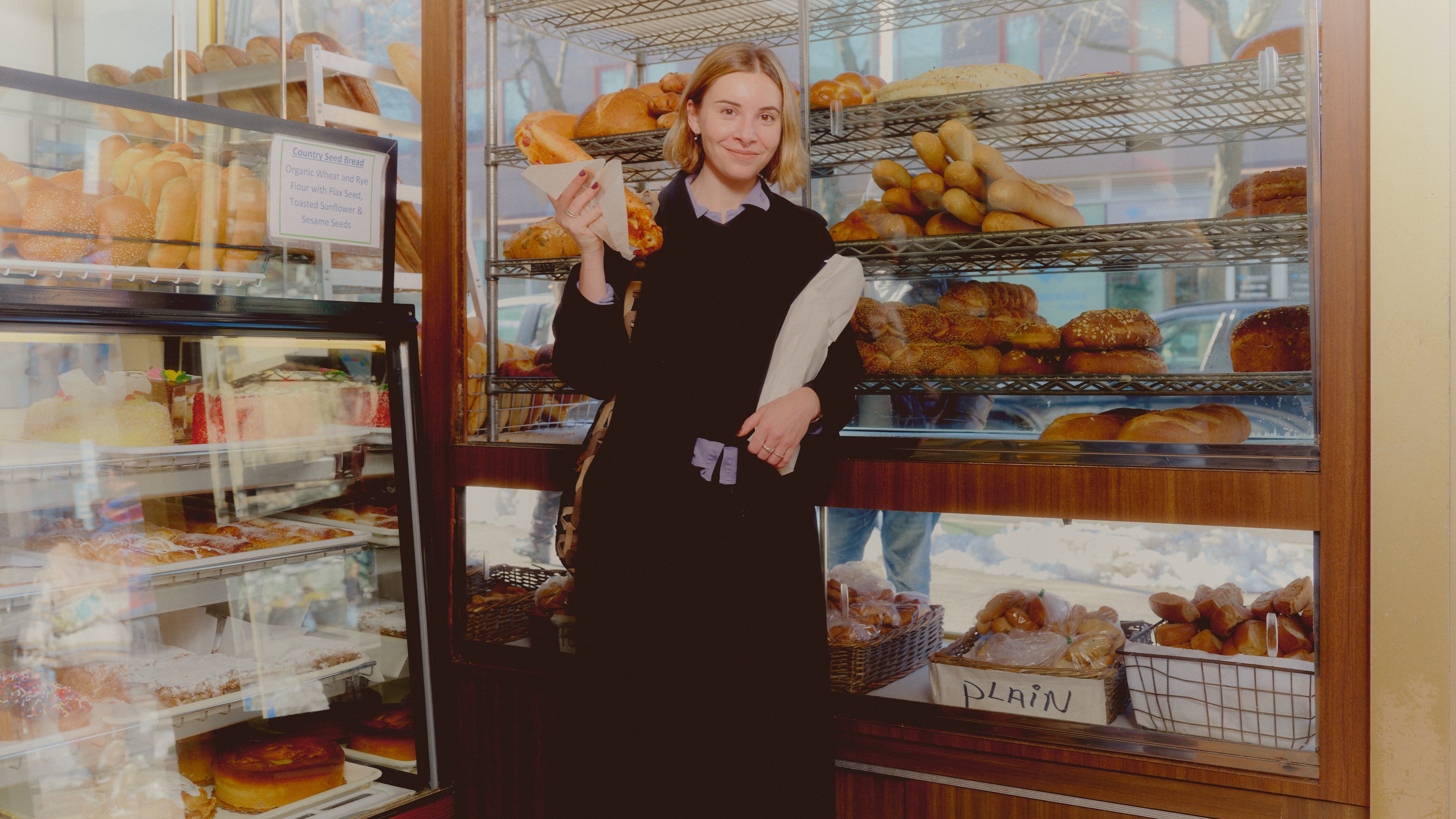 d1e00ek4ebabms.cloudfront.net image