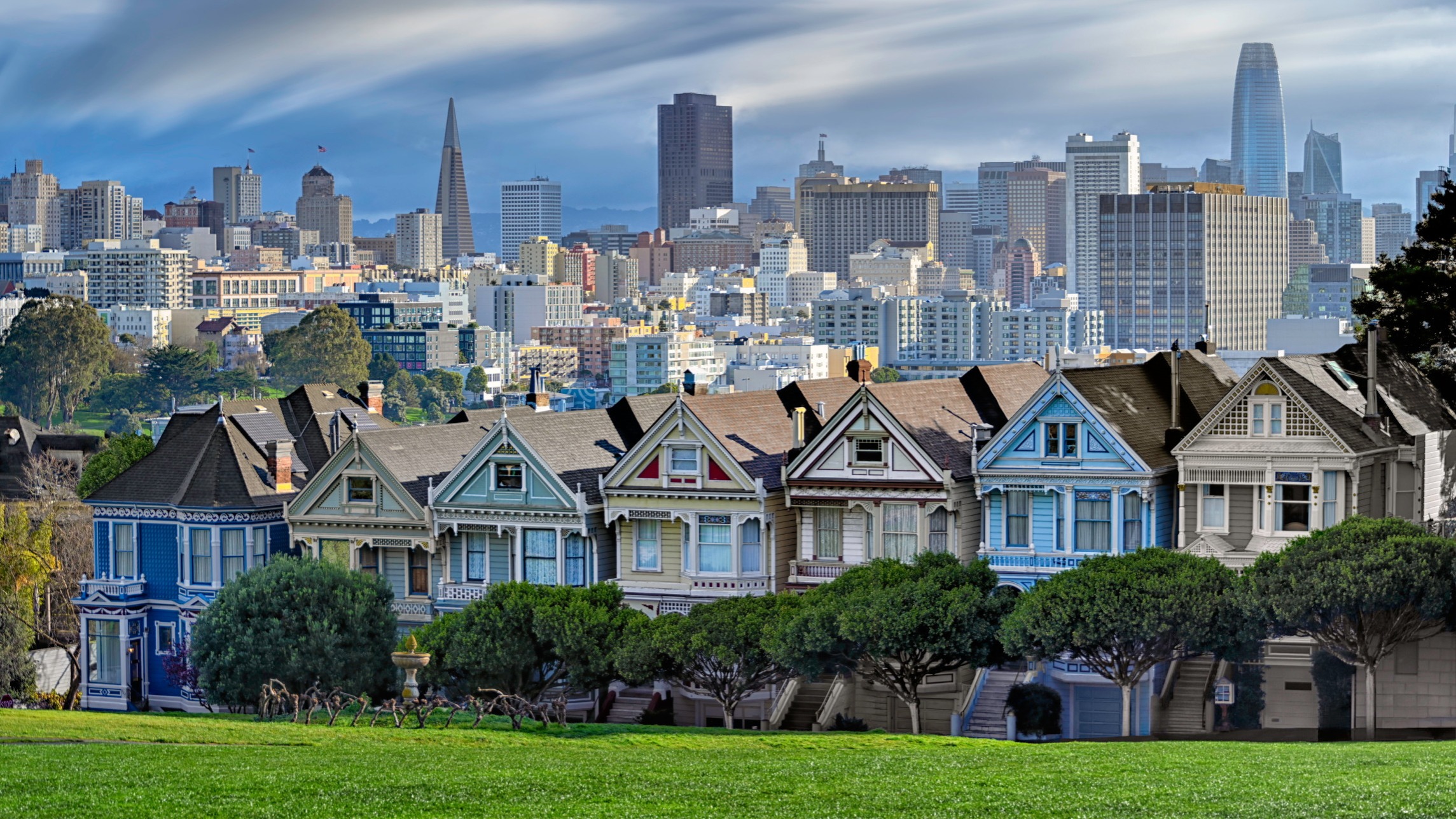 d1e00ek4ebabms.cloudfront.net image