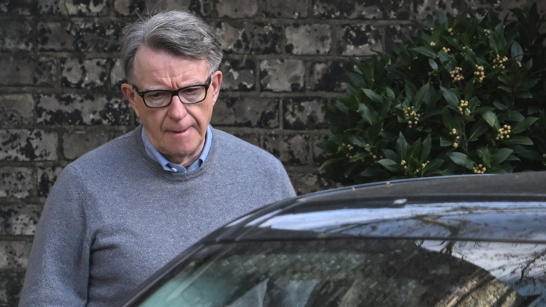 d1e00ek4ebabms.cloudfront.net image