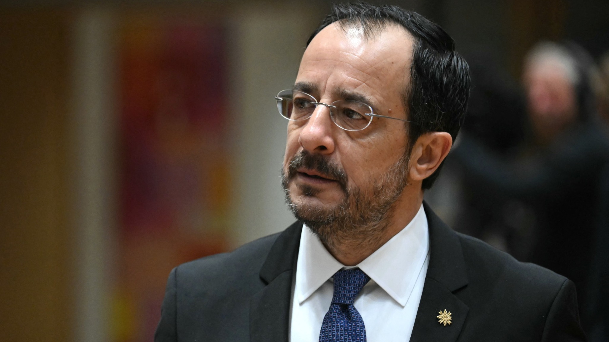 d1e00ek4ebabms.cloudfront.net image