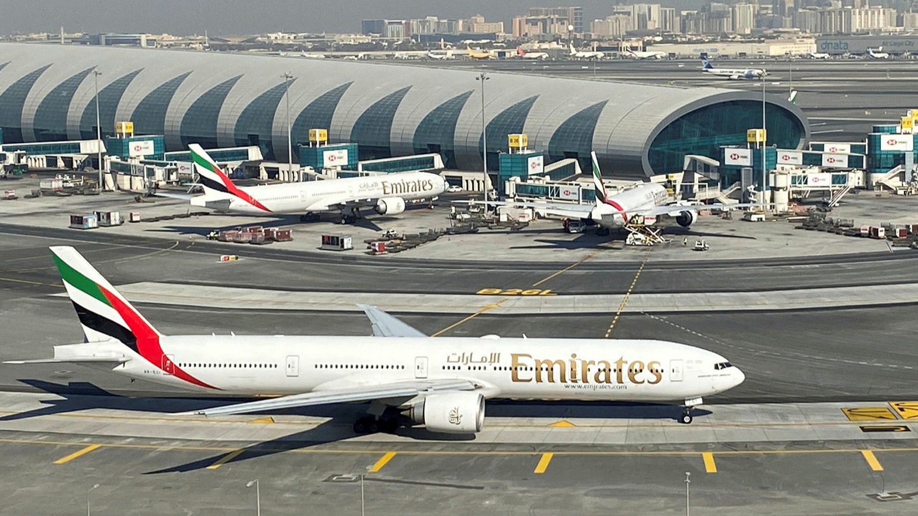 Emirates posts $5.5bn loss as pandemic takes 'tremendous toll' | Financial Times