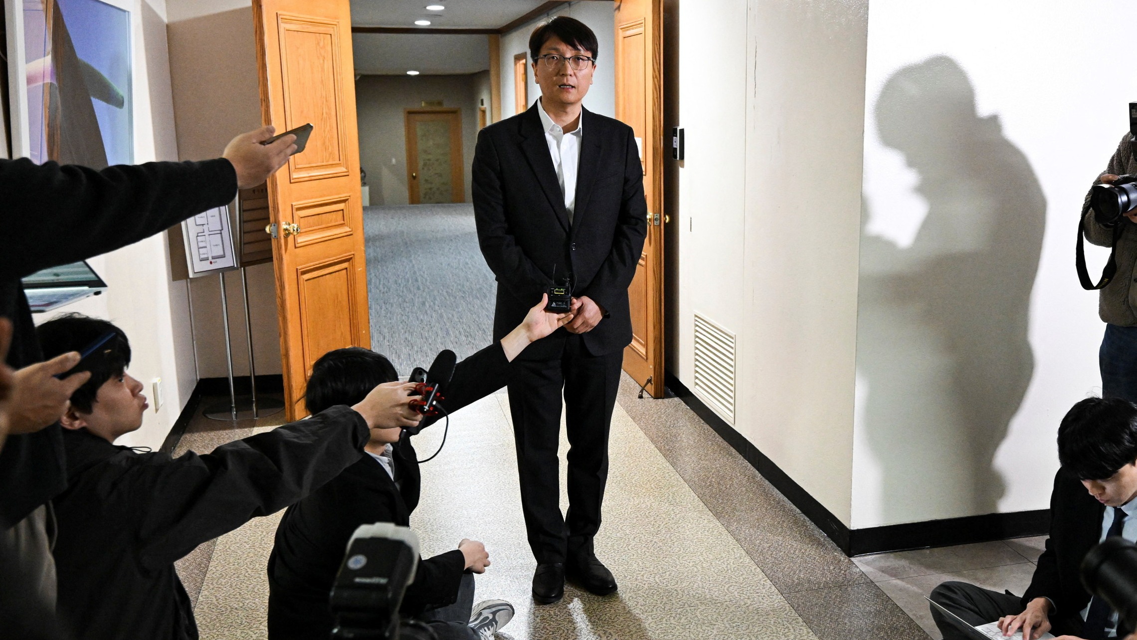 d1e00ek4ebabms.cloudfront.net image