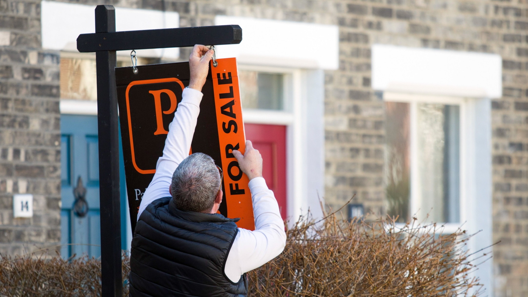 d1e00ek4ebabms.cloudfront.net image