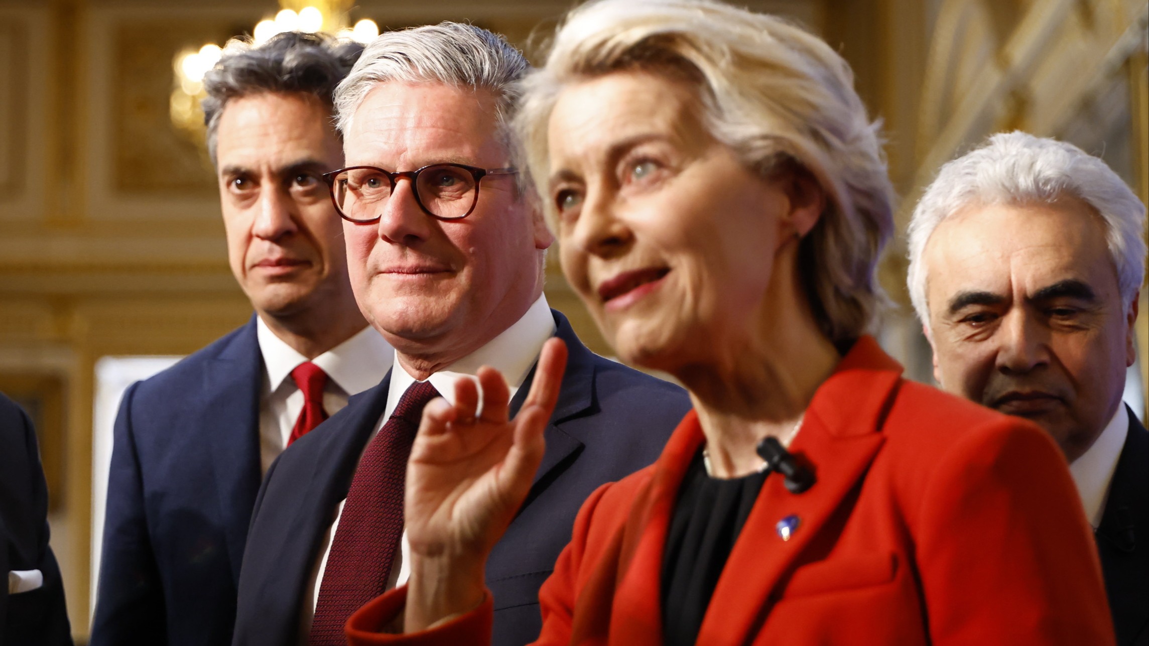 d1e00ek4ebabms.cloudfront.net image