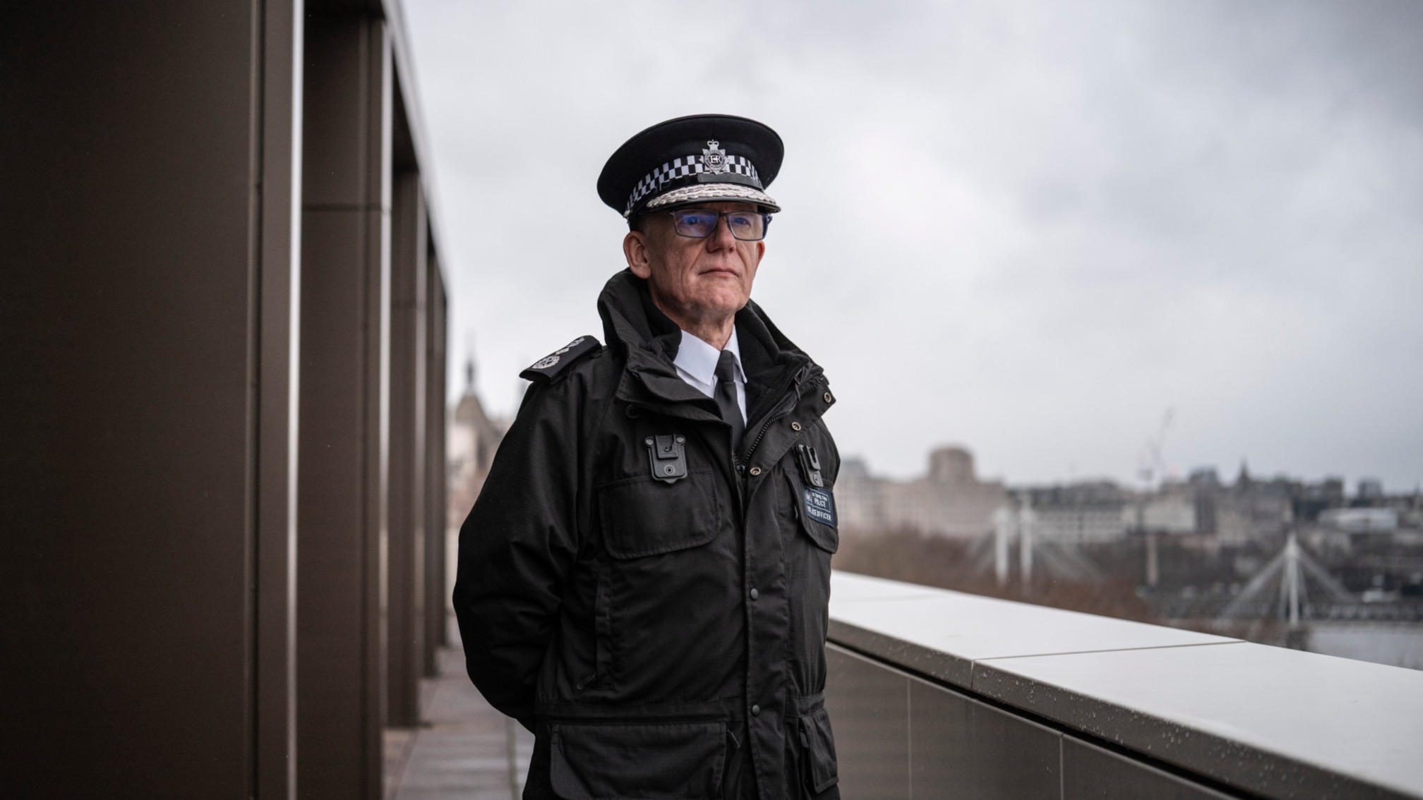 d1e00ek4ebabms.cloudfront.net image