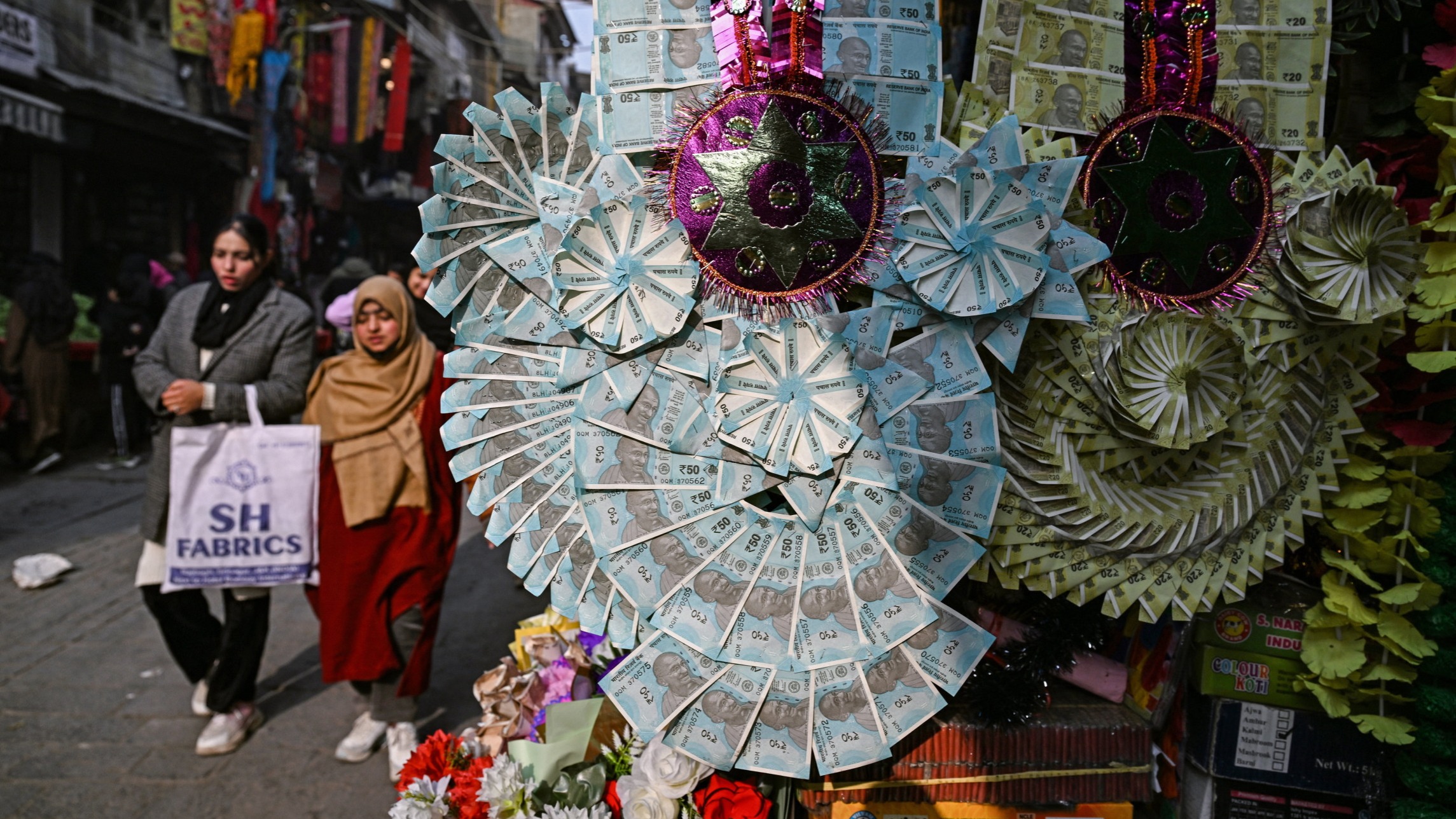 d1e00ek4ebabms.cloudfront.net image