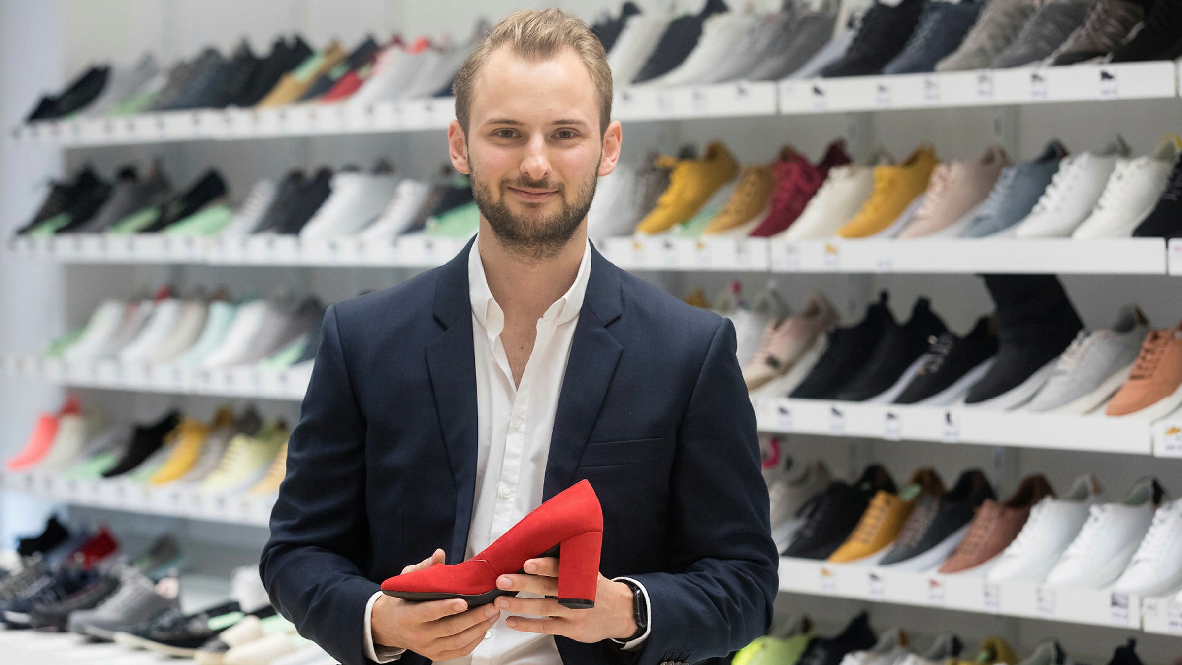Voksen blotte Mold Europe's biggest shoe shop chain looks to expand in UK | Financial Times