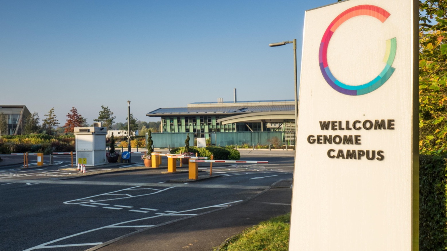 d1e00ek4ebabms.cloudfront.net image