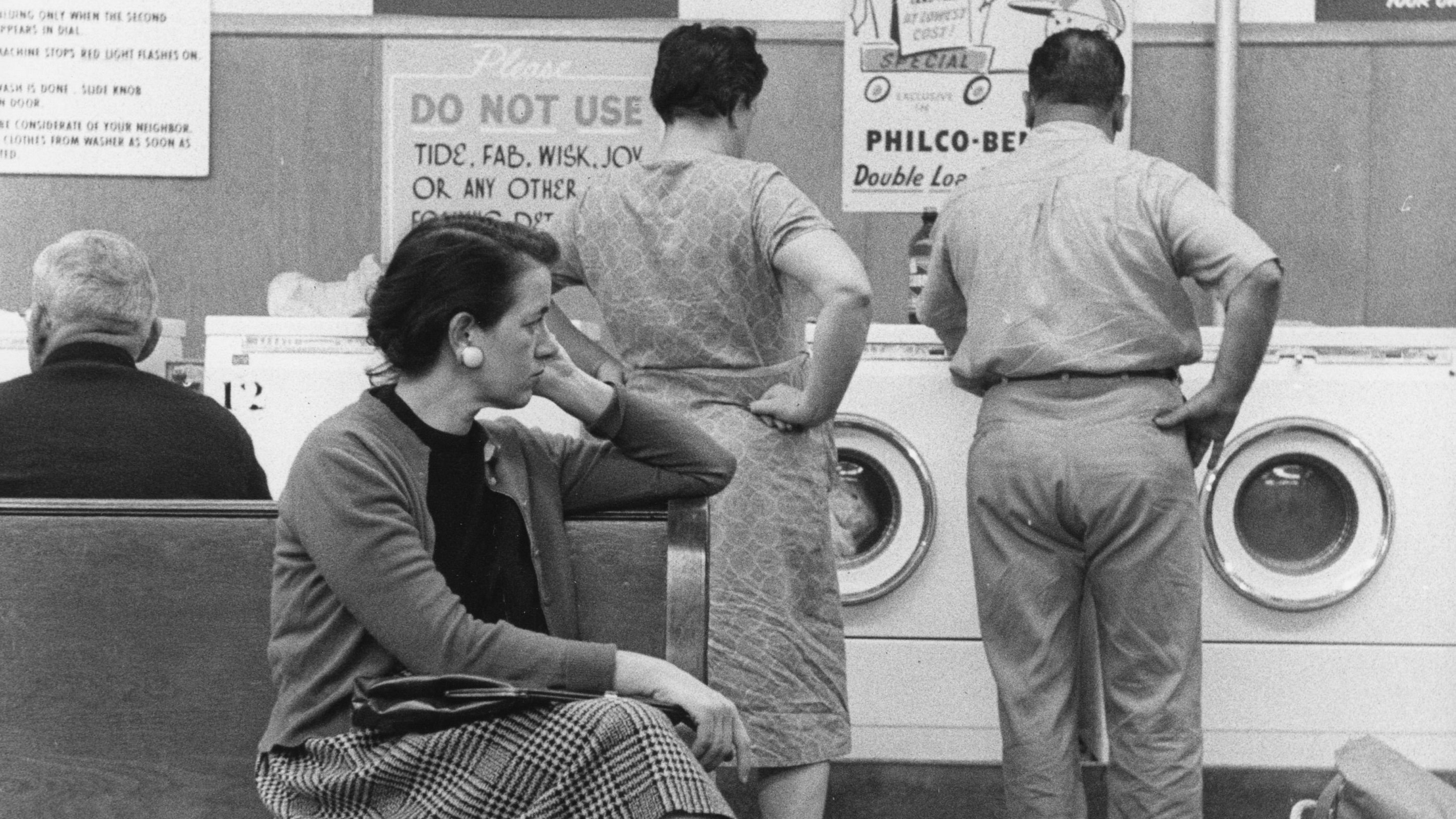 d1e00ek4ebabms.cloudfront.net image