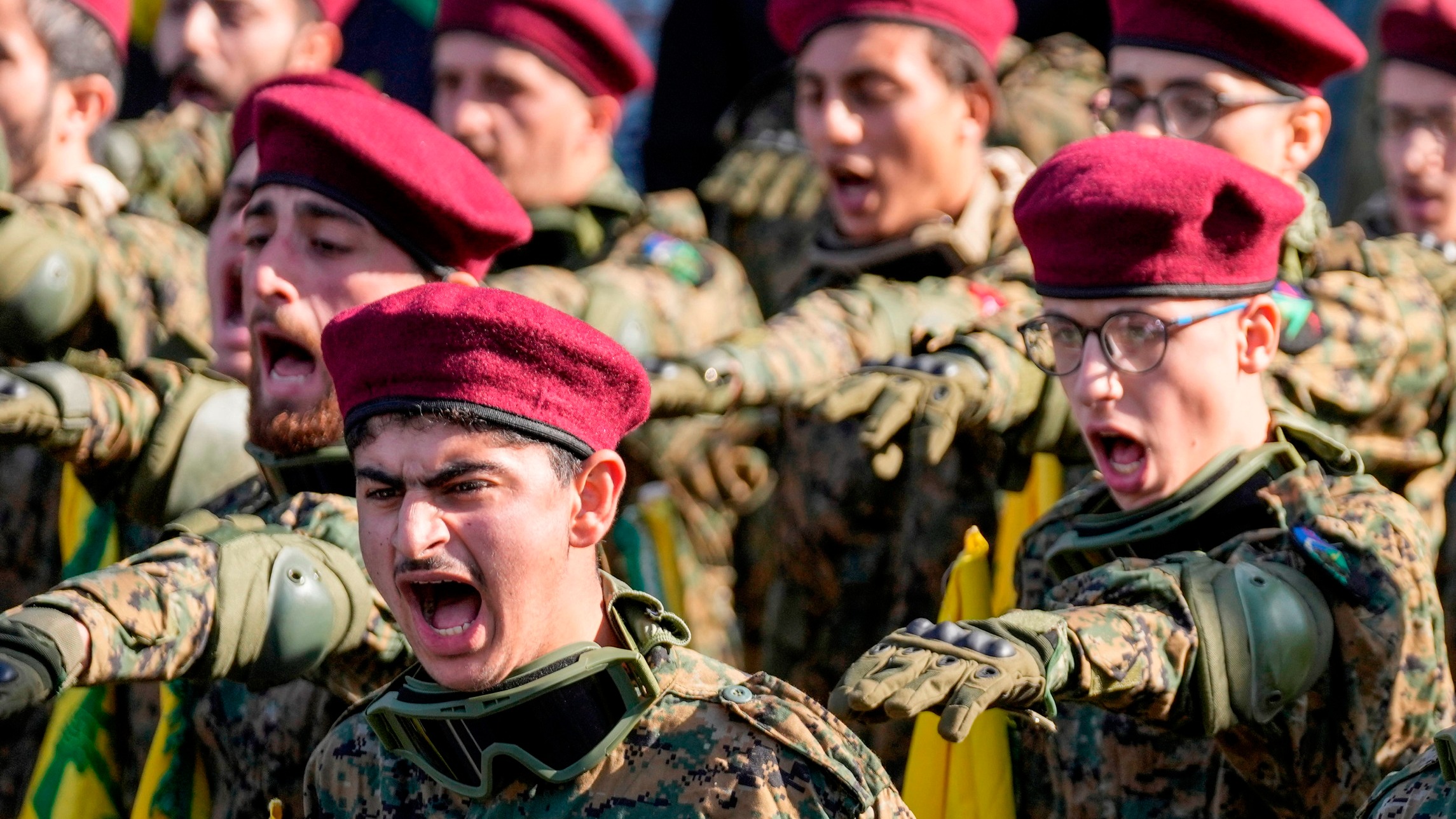 d1e00ek4ebabms.cloudfront.net image