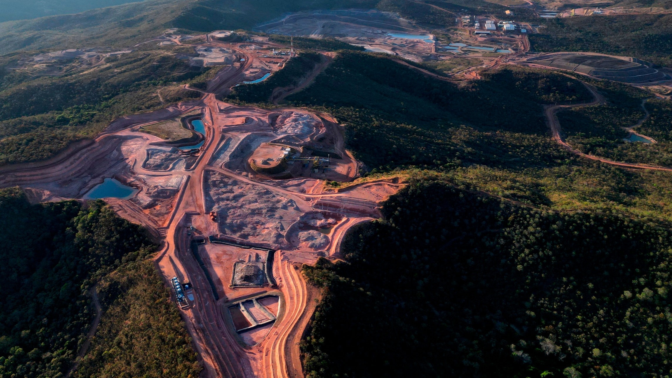 d1e00ek4ebabms.cloudfront.net image