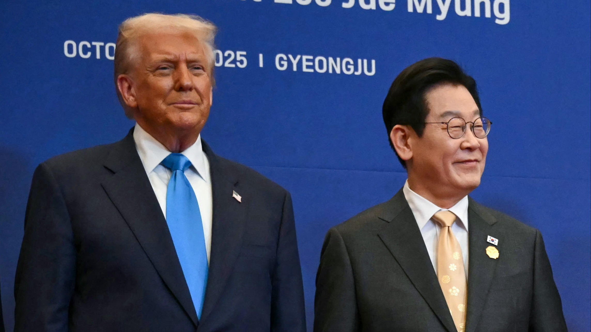 d1e00ek4ebabms.cloudfront.net image