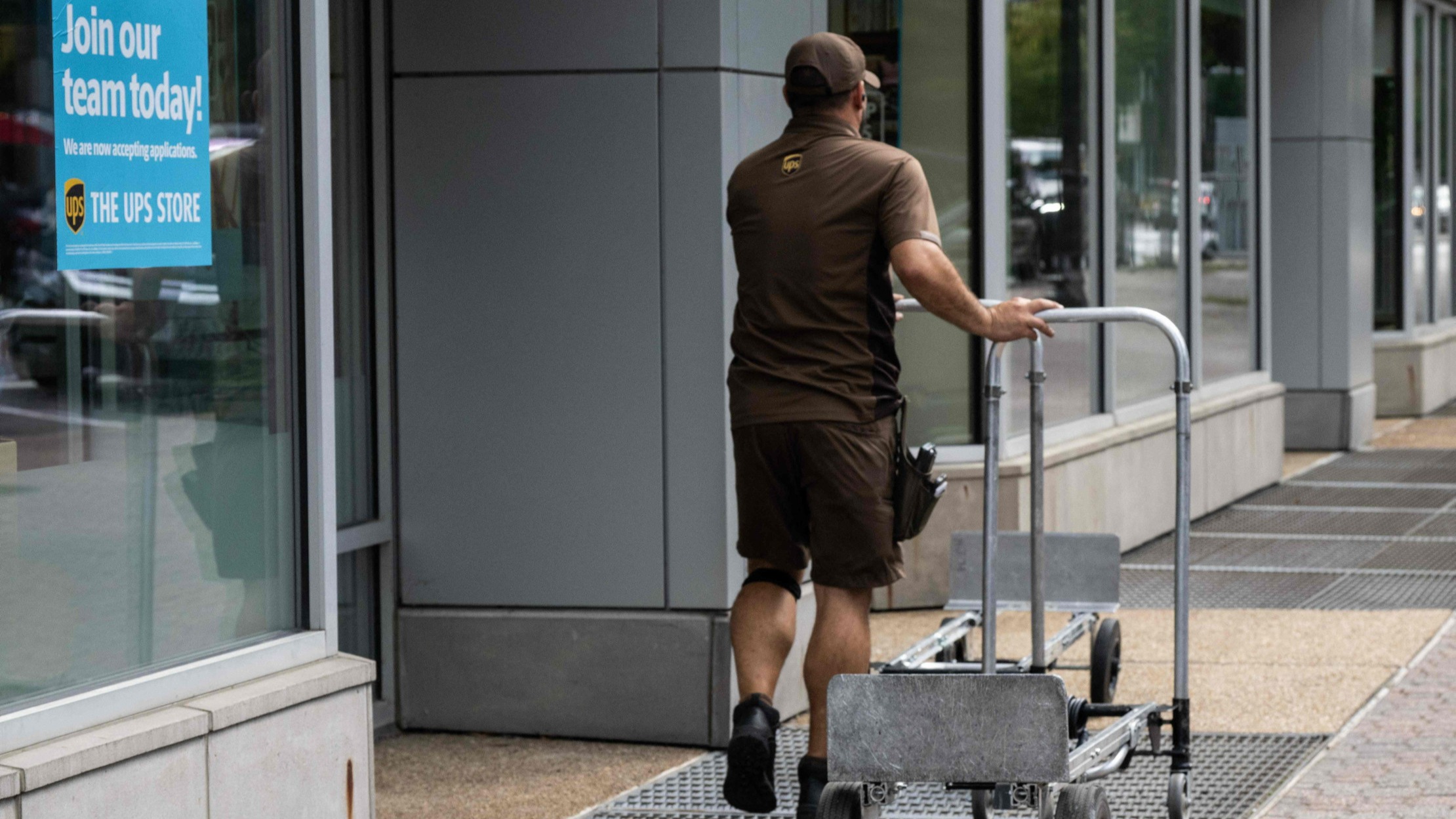 News updates from October 6: US jobs growth surges, Pioneer shares soar on ExxonMobil deal reports