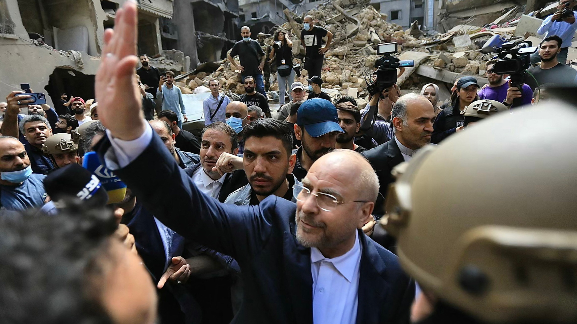 d1e00ek4ebabms.cloudfront.net image