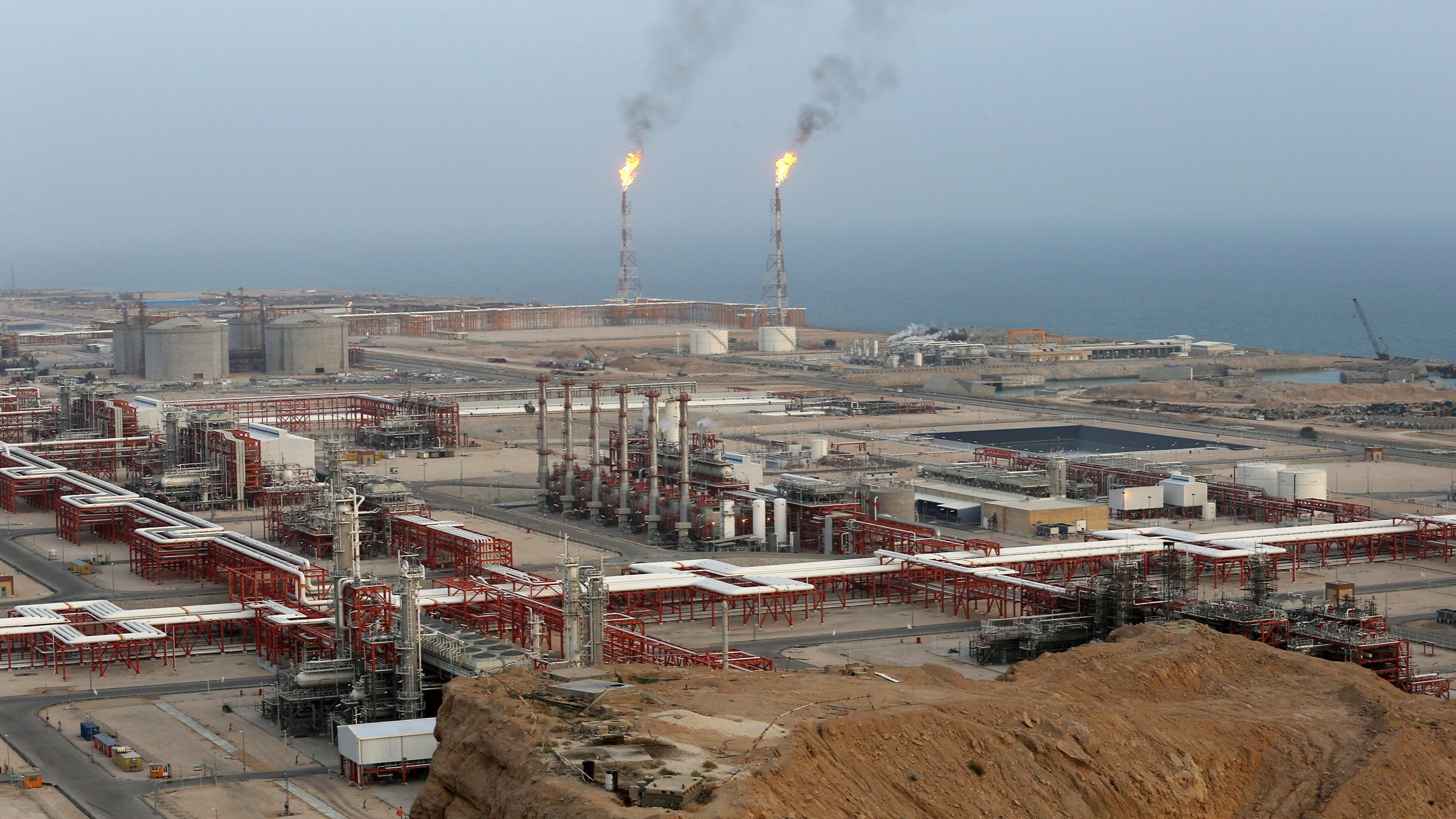 d1e00ek4ebabms.cloudfront.net image