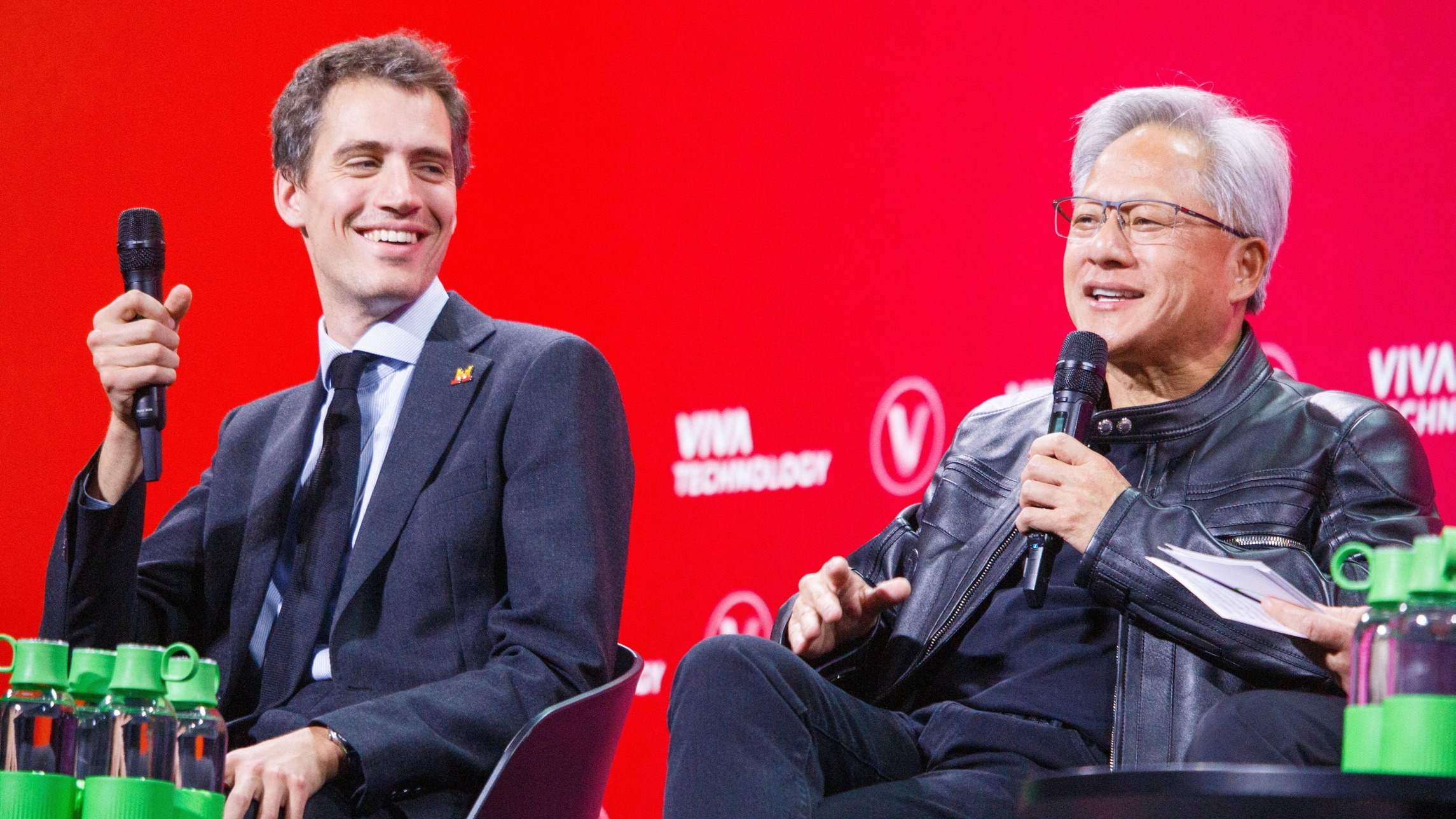 d1e00ek4ebabms.cloudfront.net image