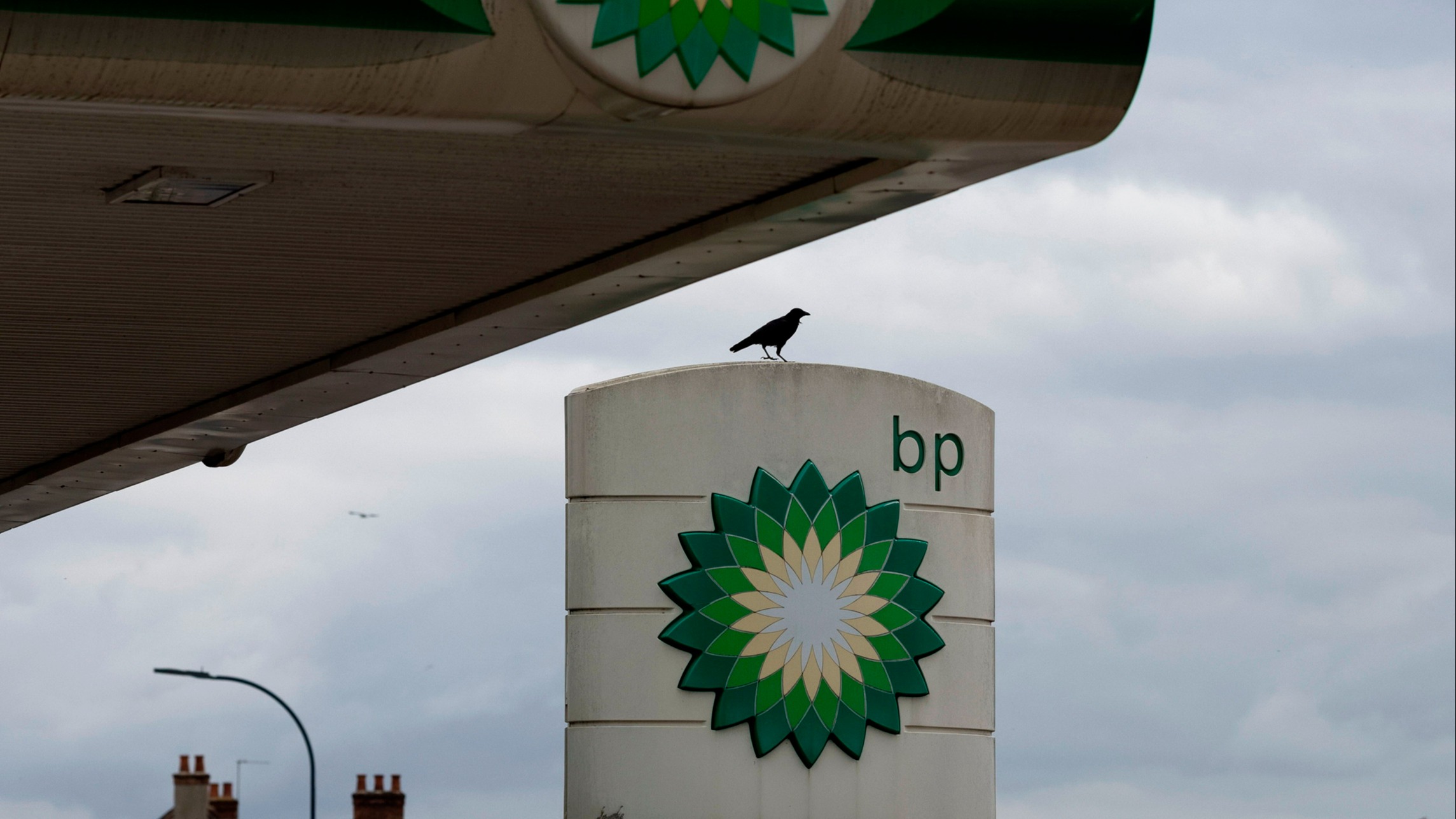 News updates from September 29: BP’s top US executive to leave, Eurozone inflation falls