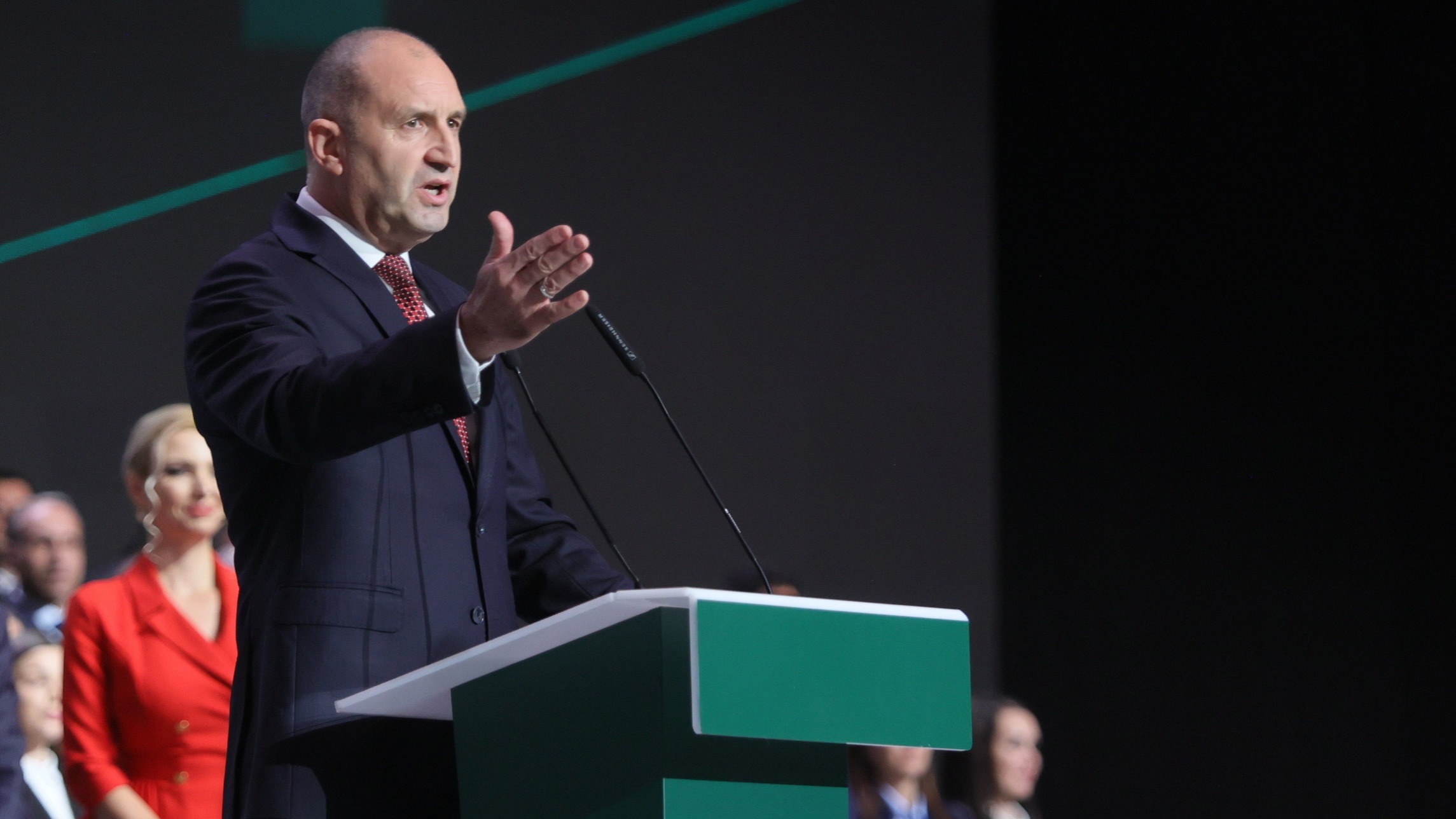 d1e00ek4ebabms.cloudfront.net image