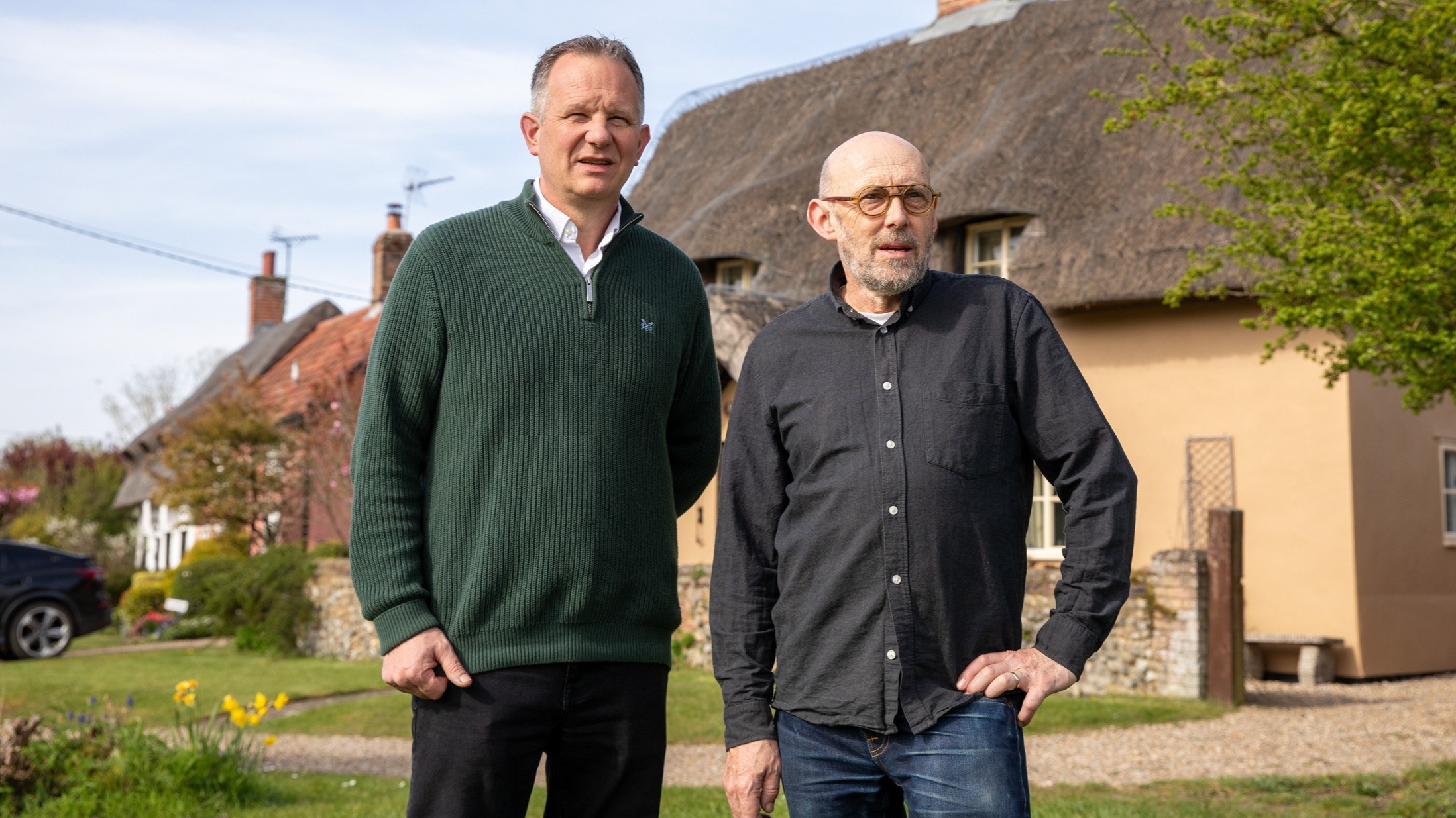 d1e00ek4ebabms.cloudfront.net image