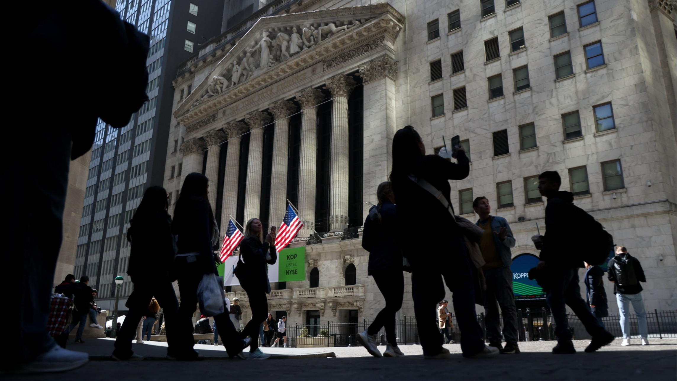 d1e00ek4ebabms.cloudfront.net image