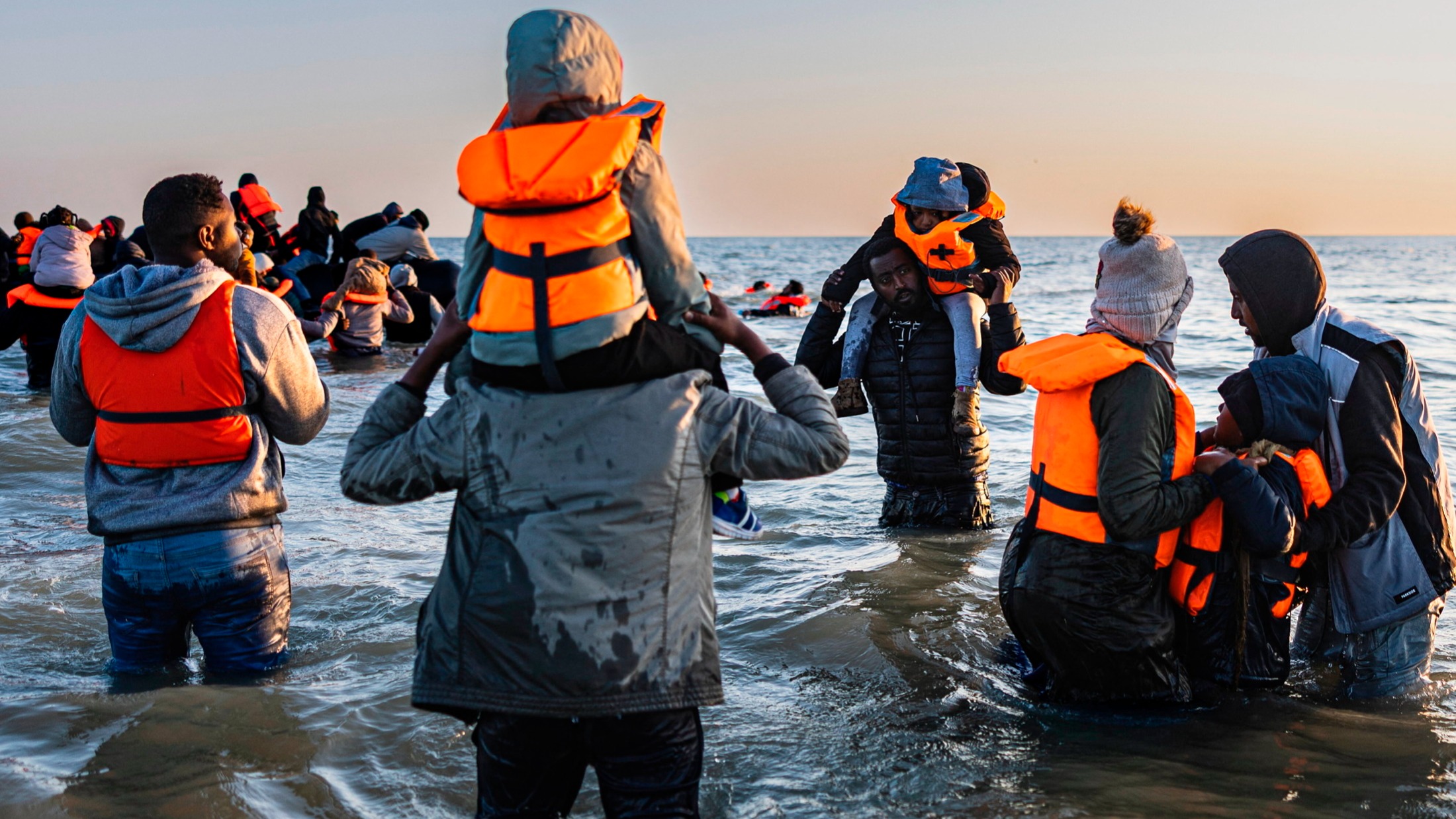 d1e00ek4ebabms.cloudfront.net image