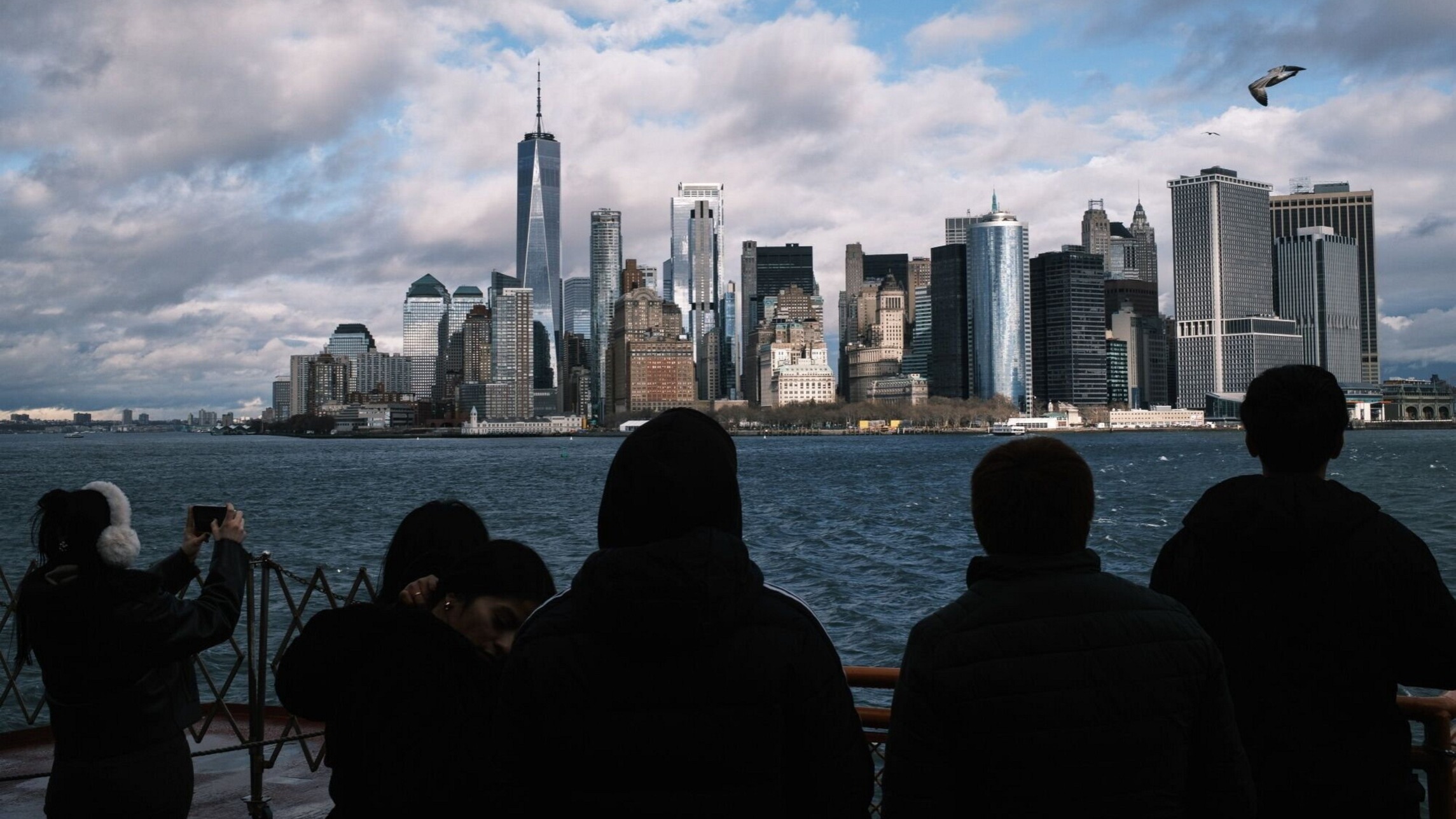 d1e00ek4ebabms.cloudfront.net image