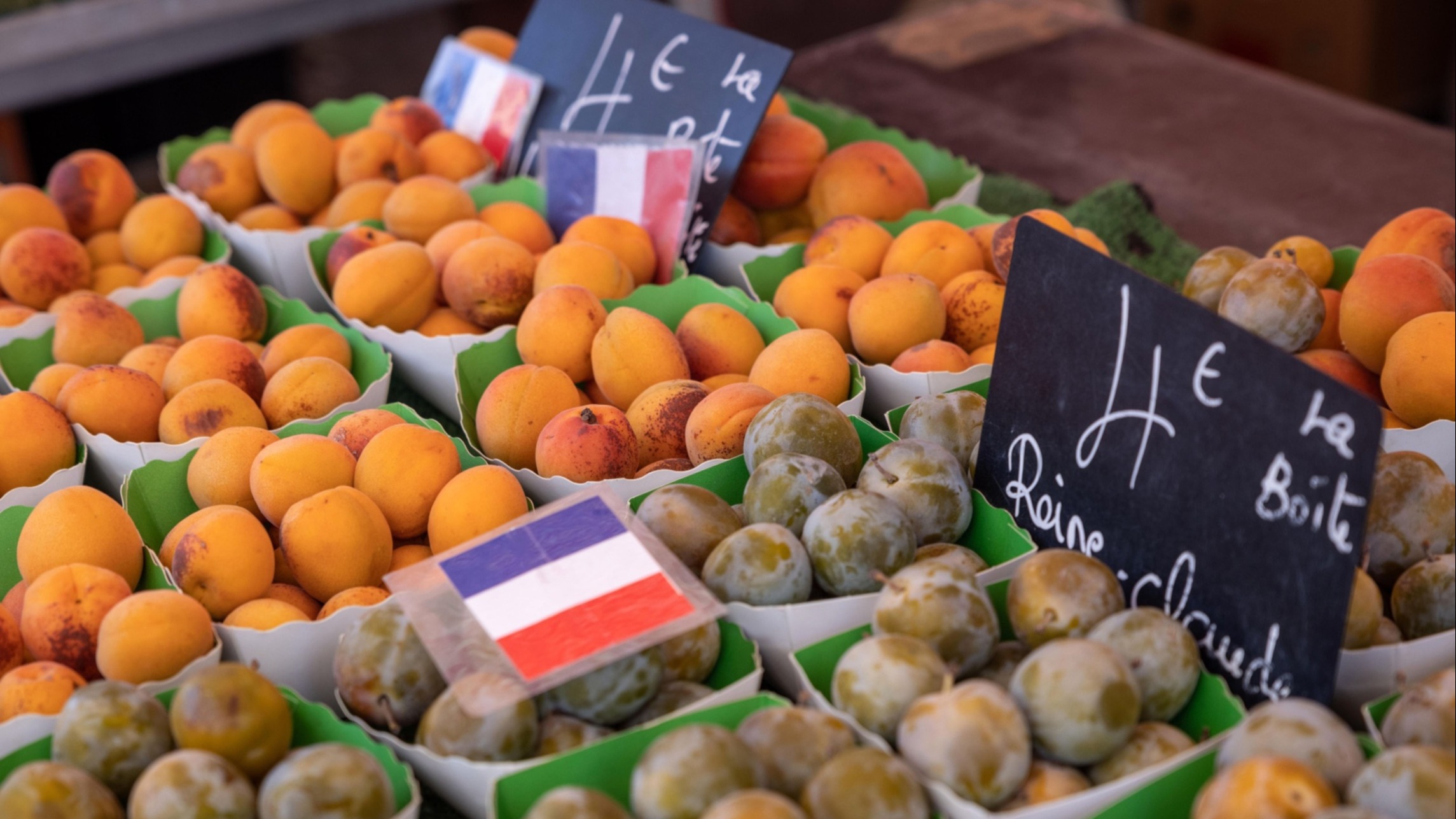 ft.com - Adrienne Klasa - Food producers agree to cut prices in France after government pressure