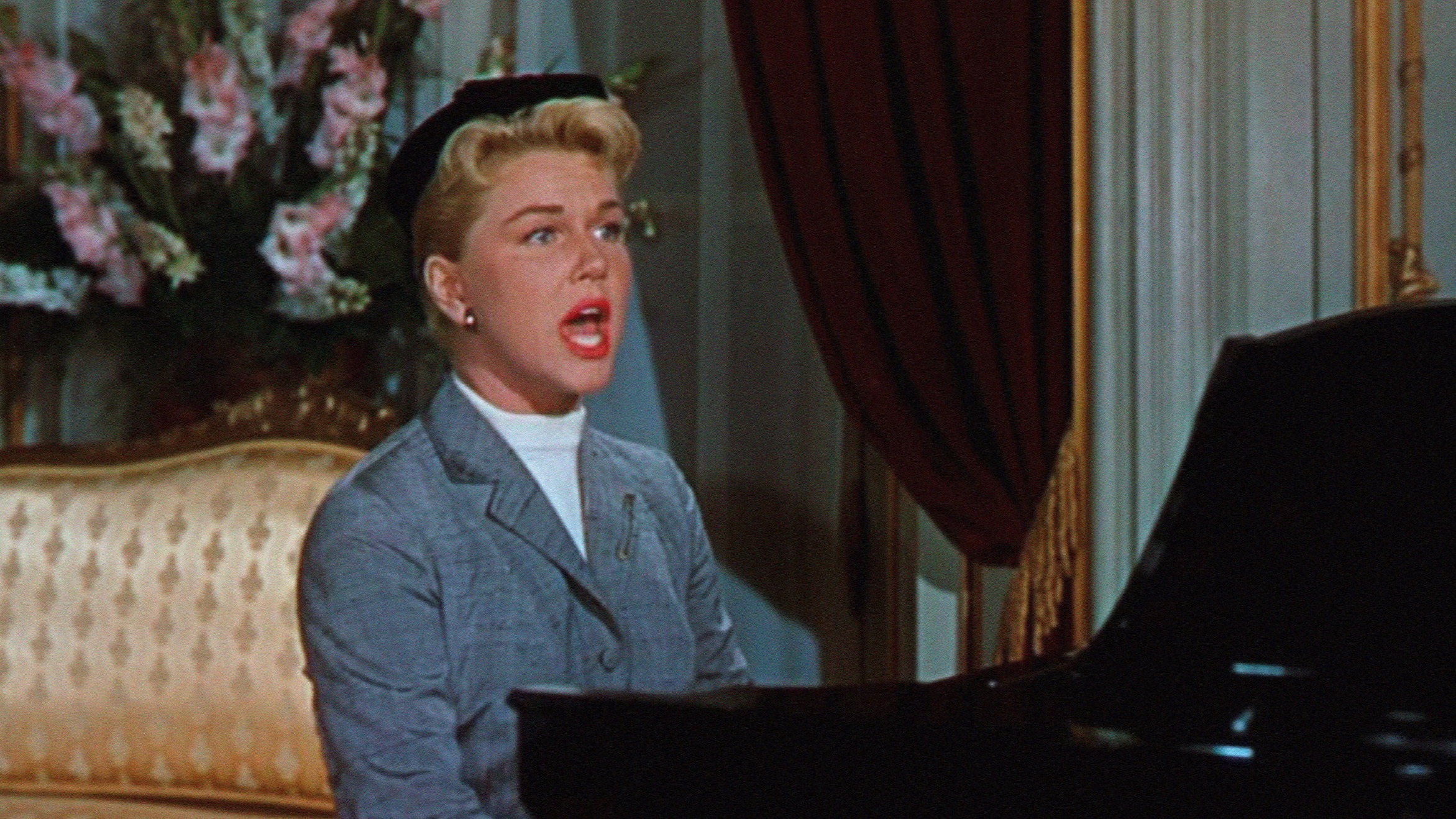 Doris Day sings ‘Que Sera, Sera’ in ‘The Man Who Knew Too Much’ © Alamy