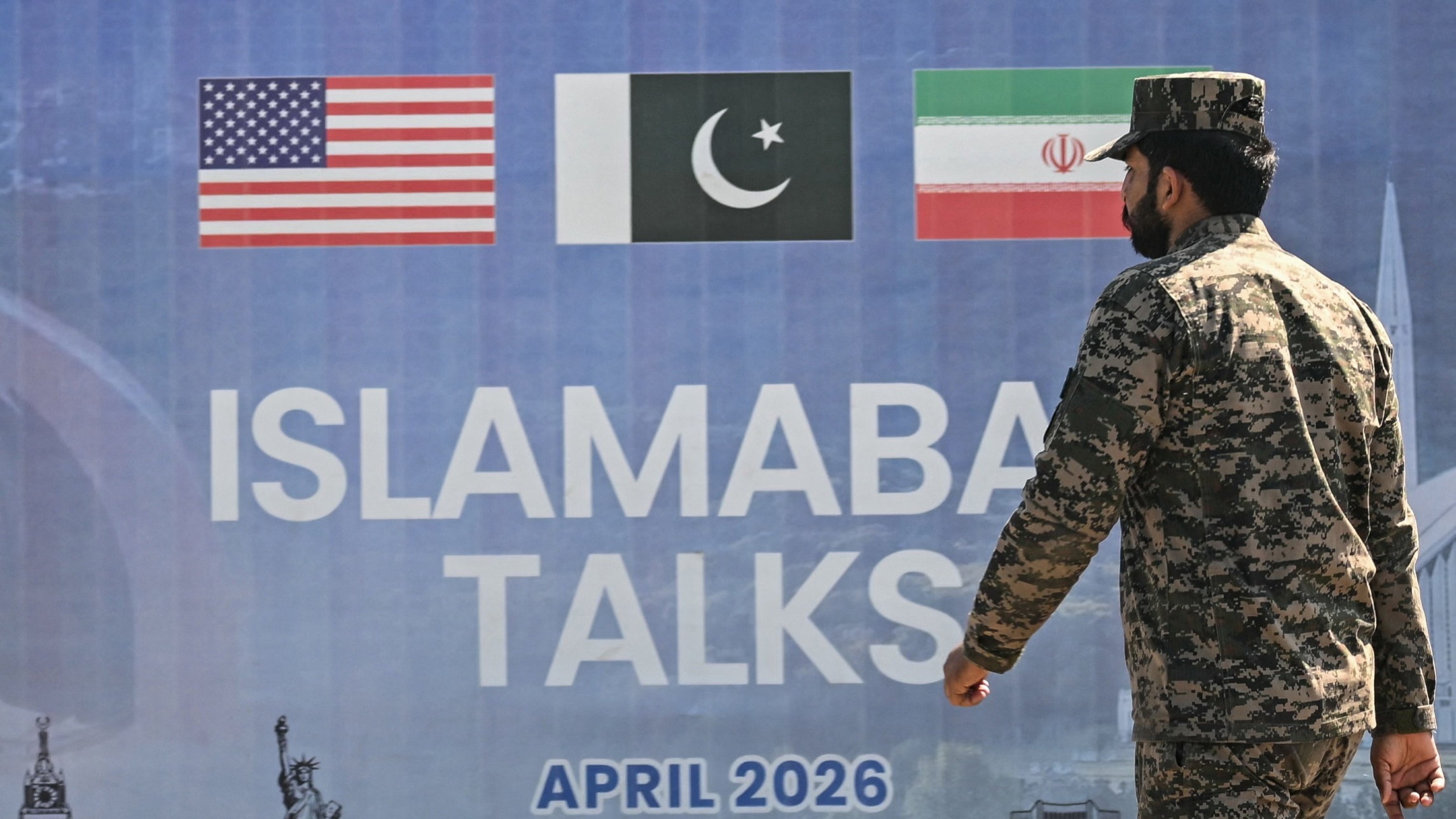 d1e00ek4ebabms.cloudfront.net image