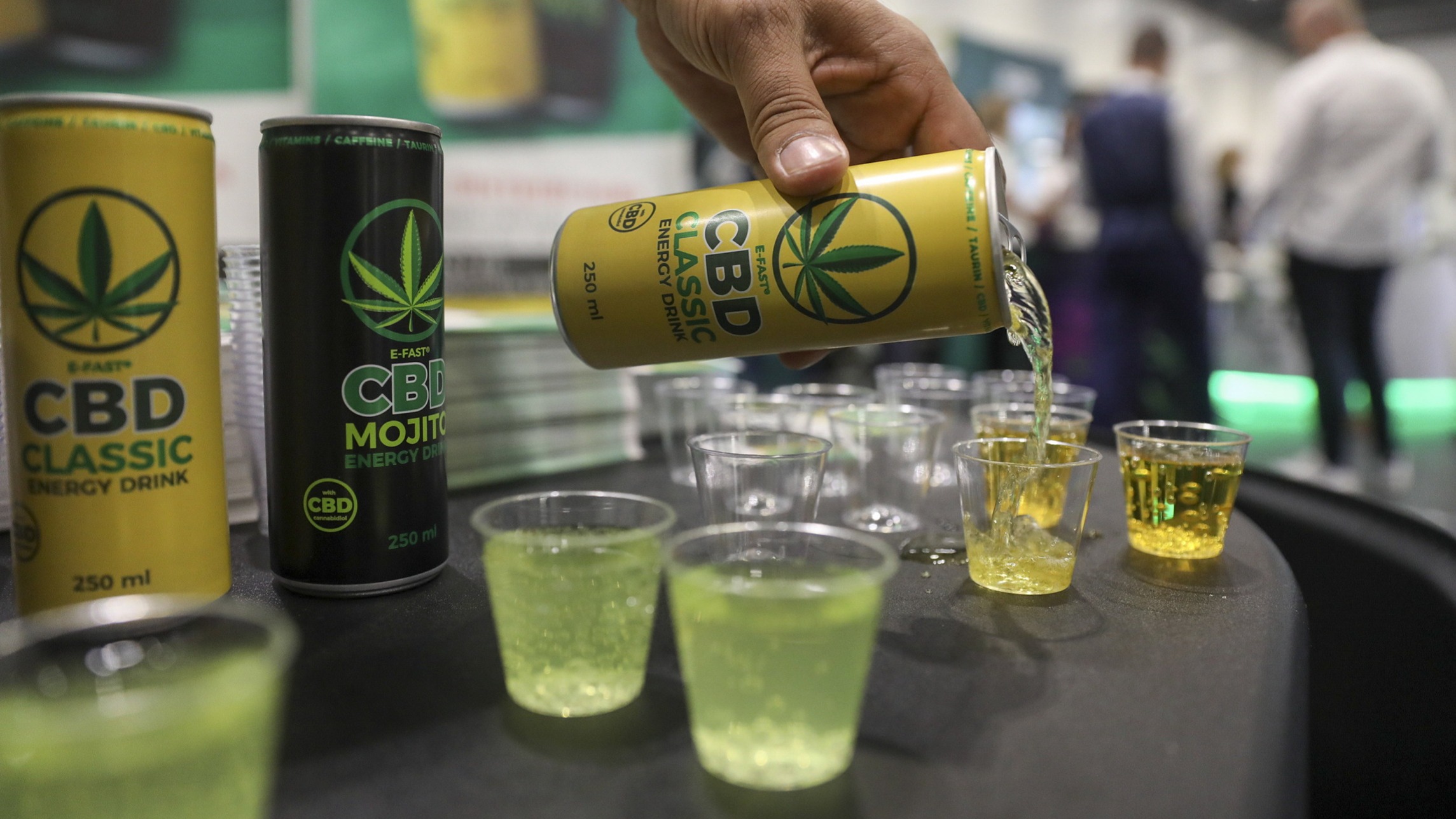 d1e00ek4ebabms.cloudfront.net image