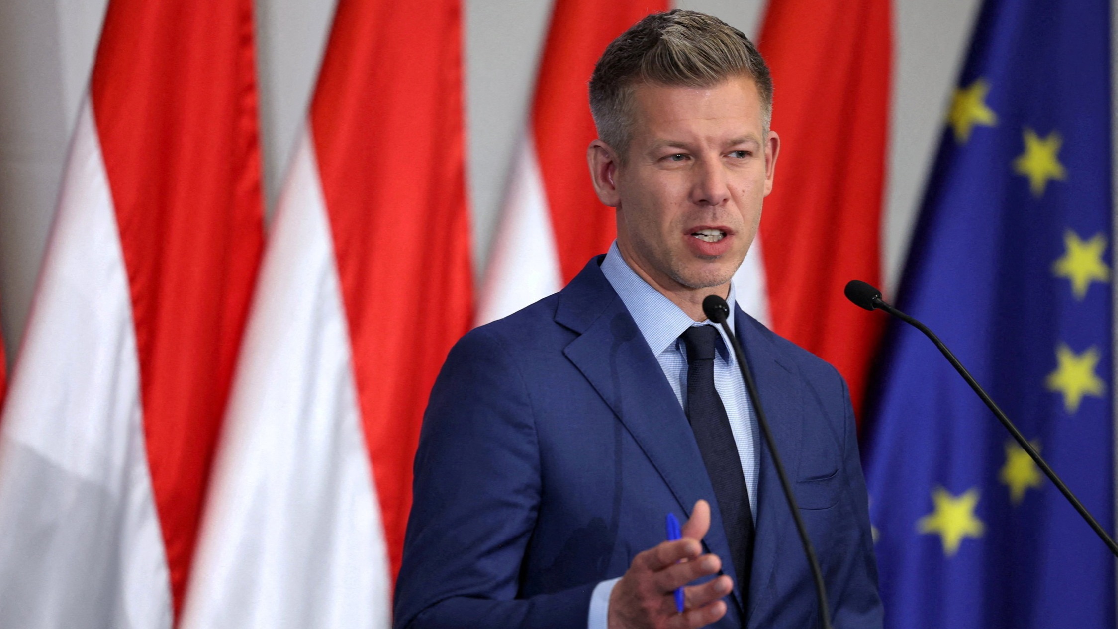 d1e00ek4ebabms.cloudfront.net image