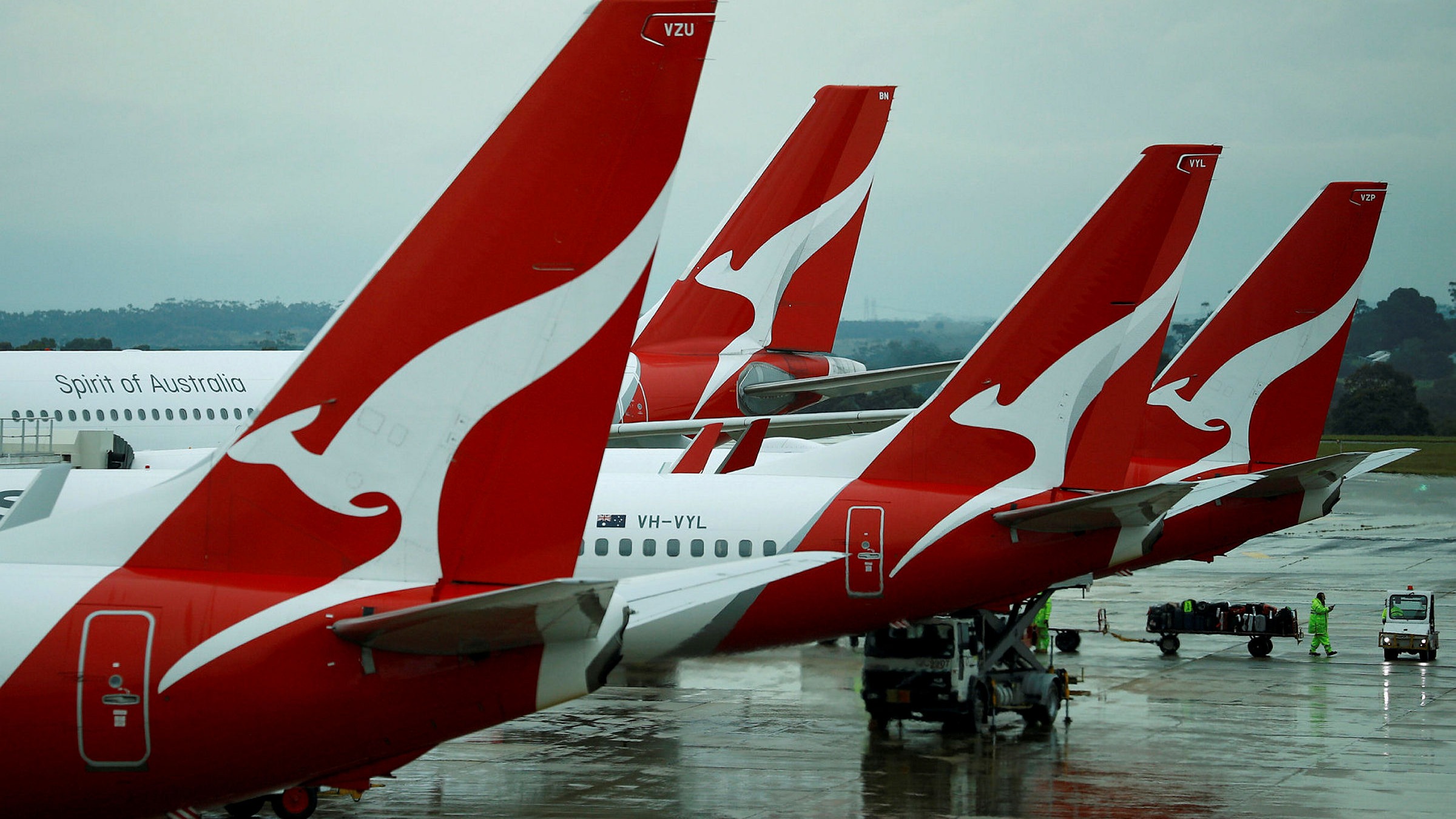 Qantas free flights as Covid-19 jab drive struggles to off Financial Times