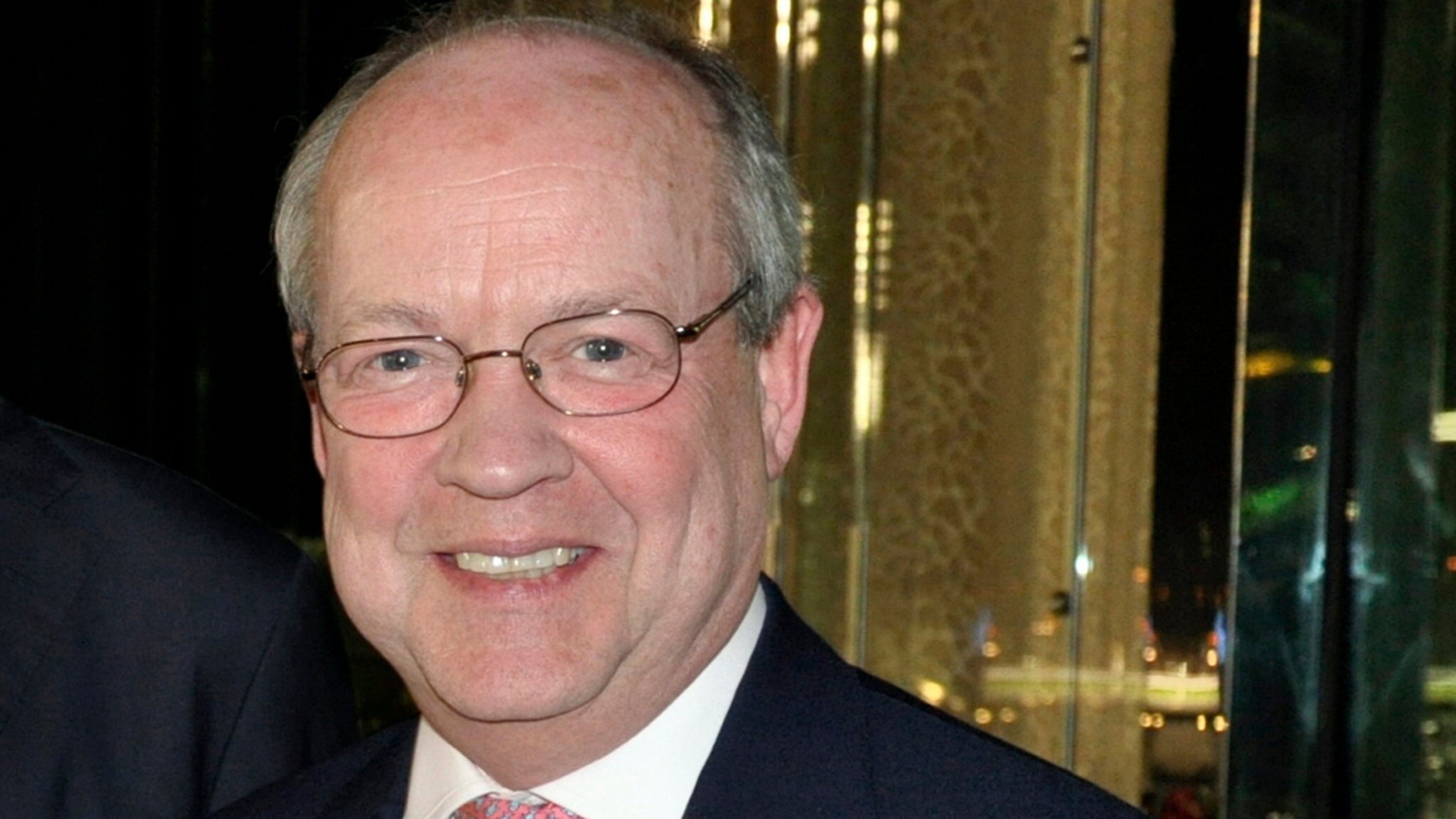 d1e00ek4ebabms.cloudfront.net image