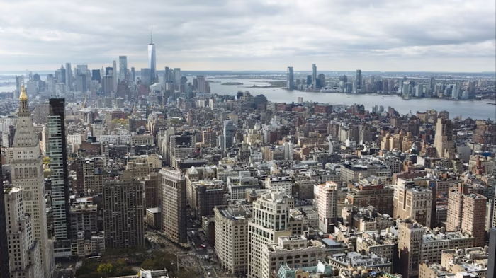 d1e00ek4ebabms.cloudfront.net image