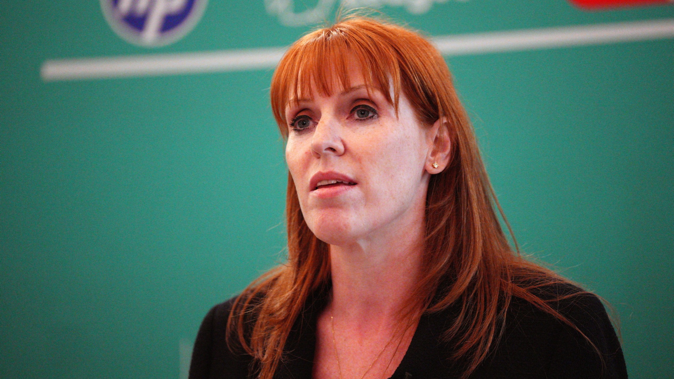 d1e00ek4ebabms.cloudfront.net image