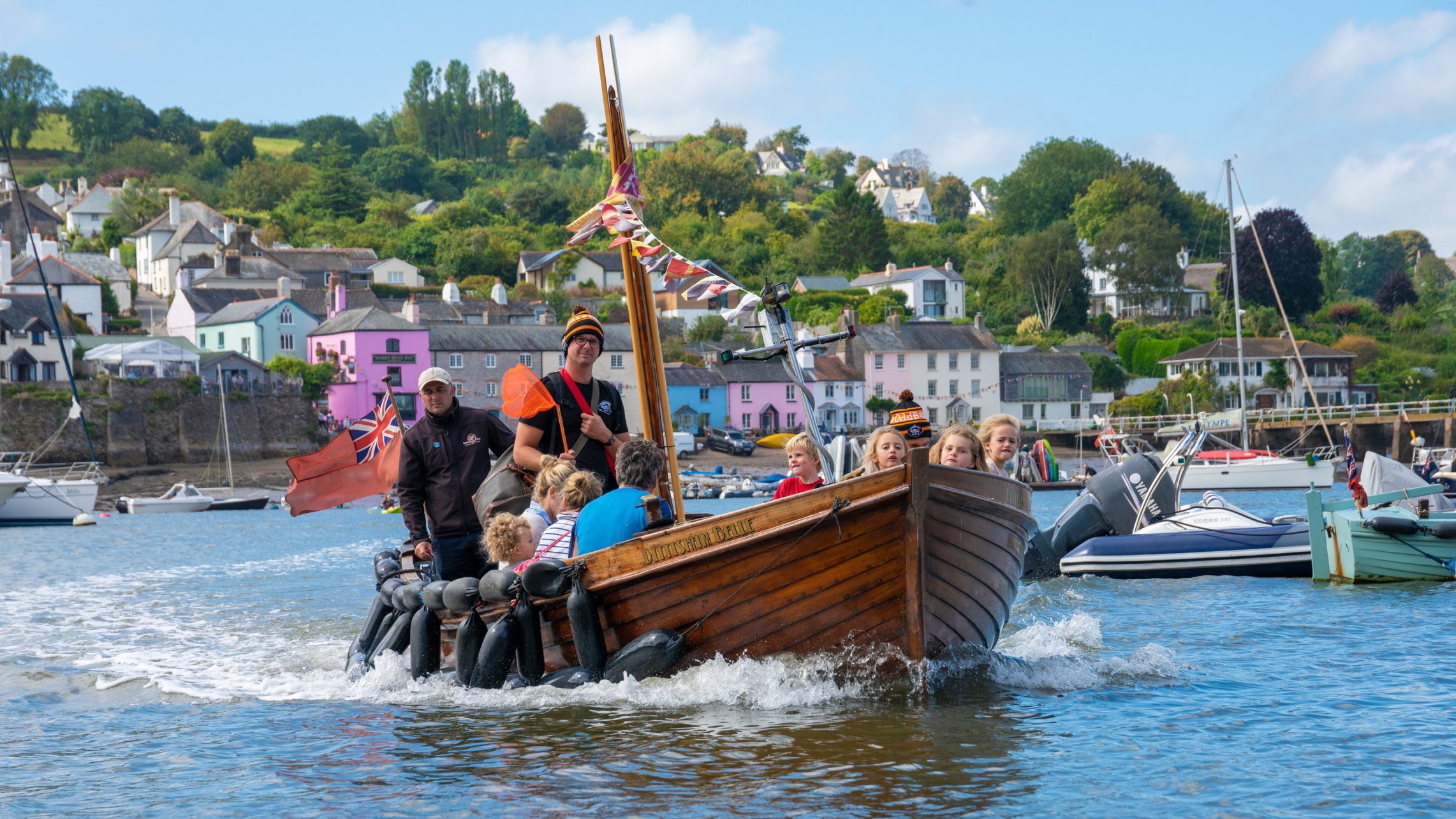 d1e00ek4ebabms.cloudfront.net image