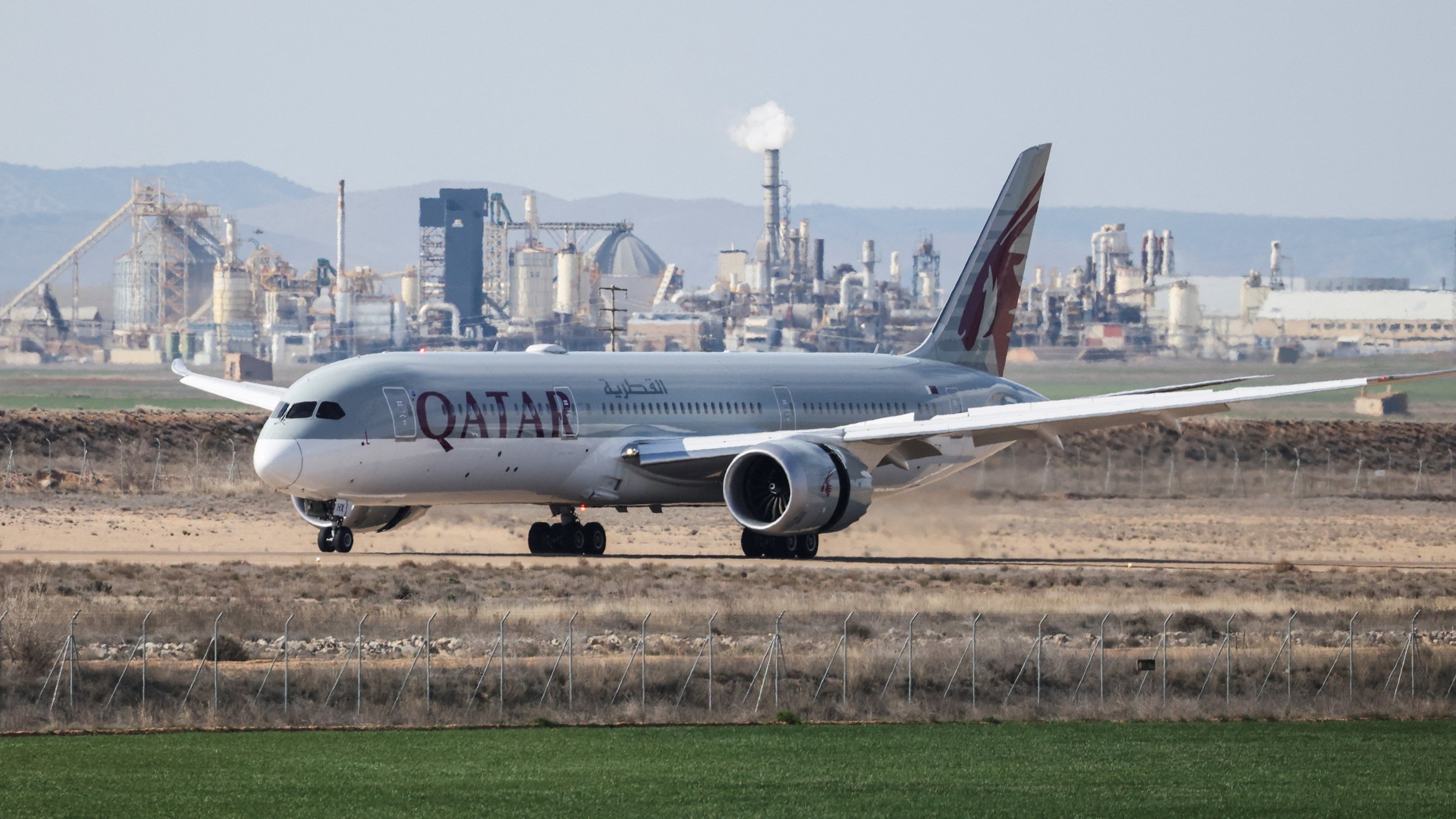 d1e00ek4ebabms.cloudfront.net image