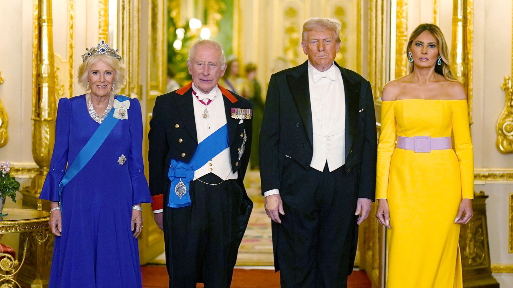 d1e00ek4ebabms.cloudfront.net image