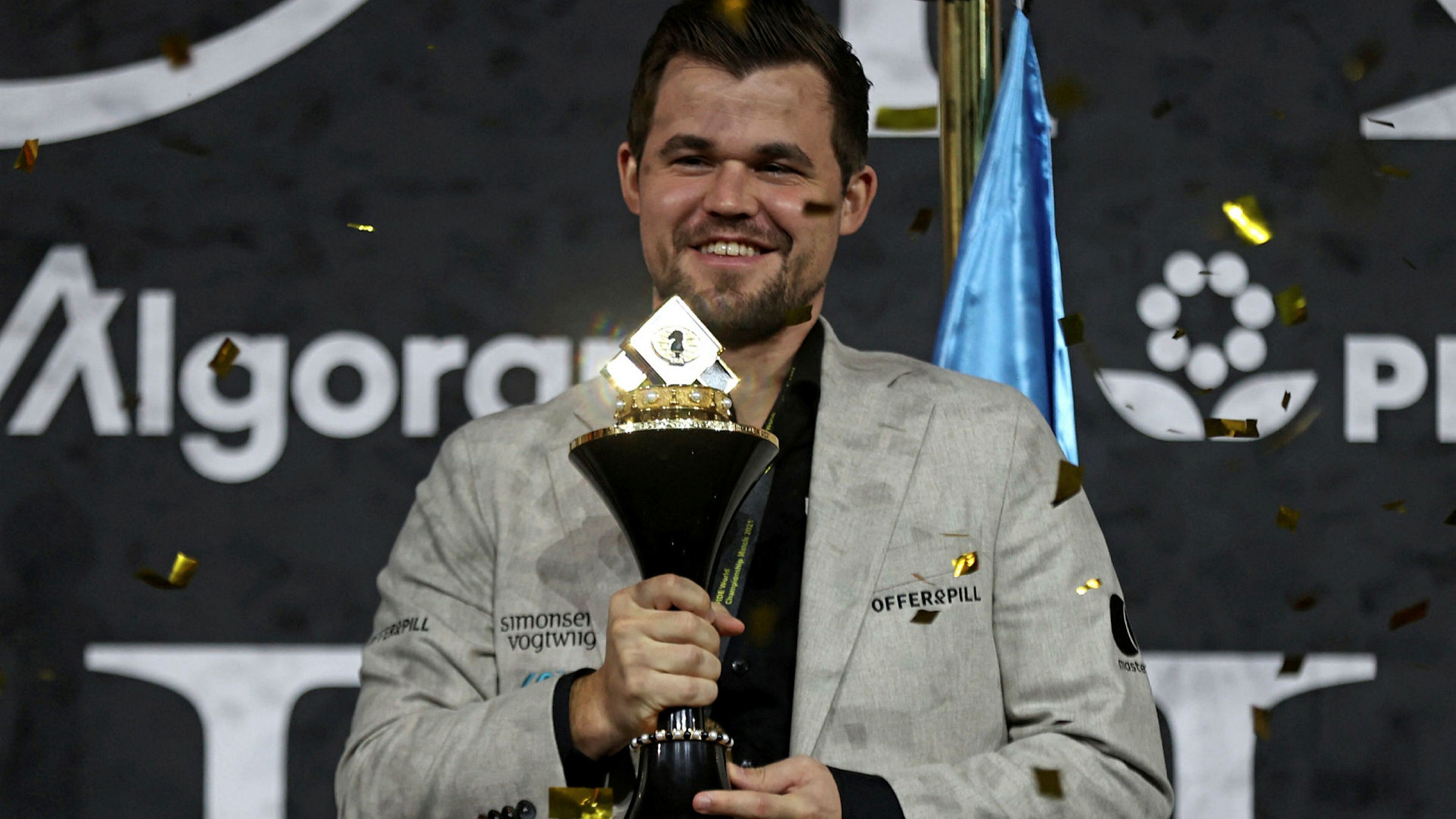 Chess: Carlsen crushes blunder-prone Russian challenger 4-0 in quest for  all-time No 1 | Financial Times