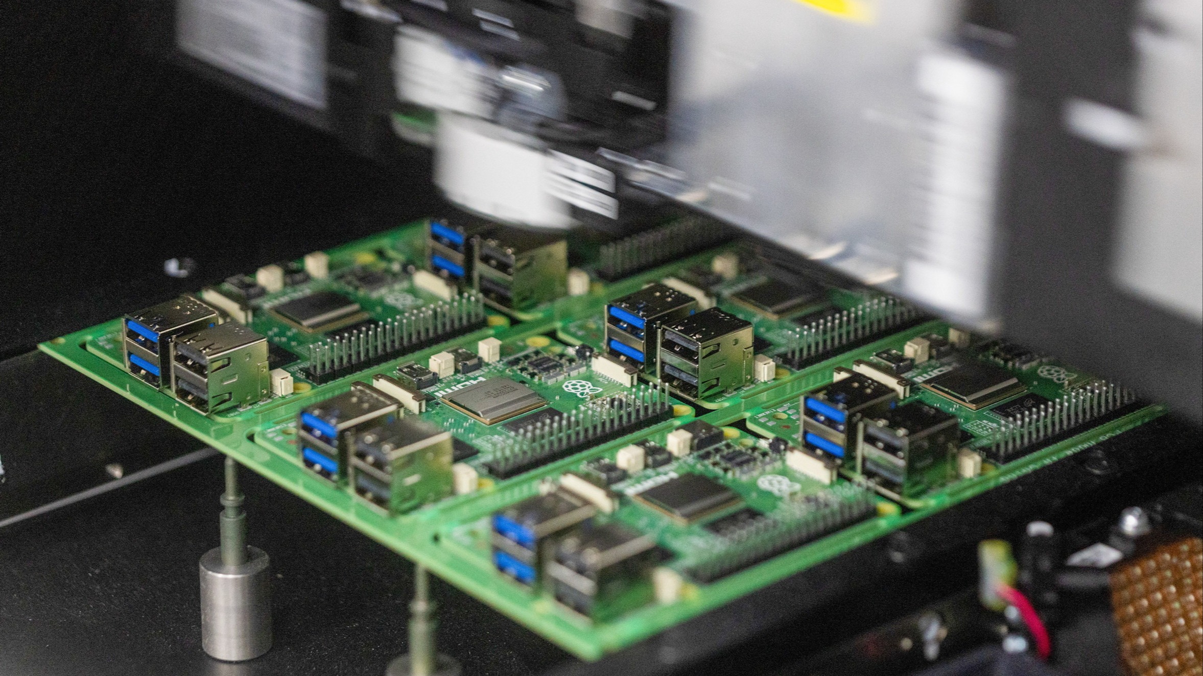 d1e00ek4ebabms.cloudfront.net image