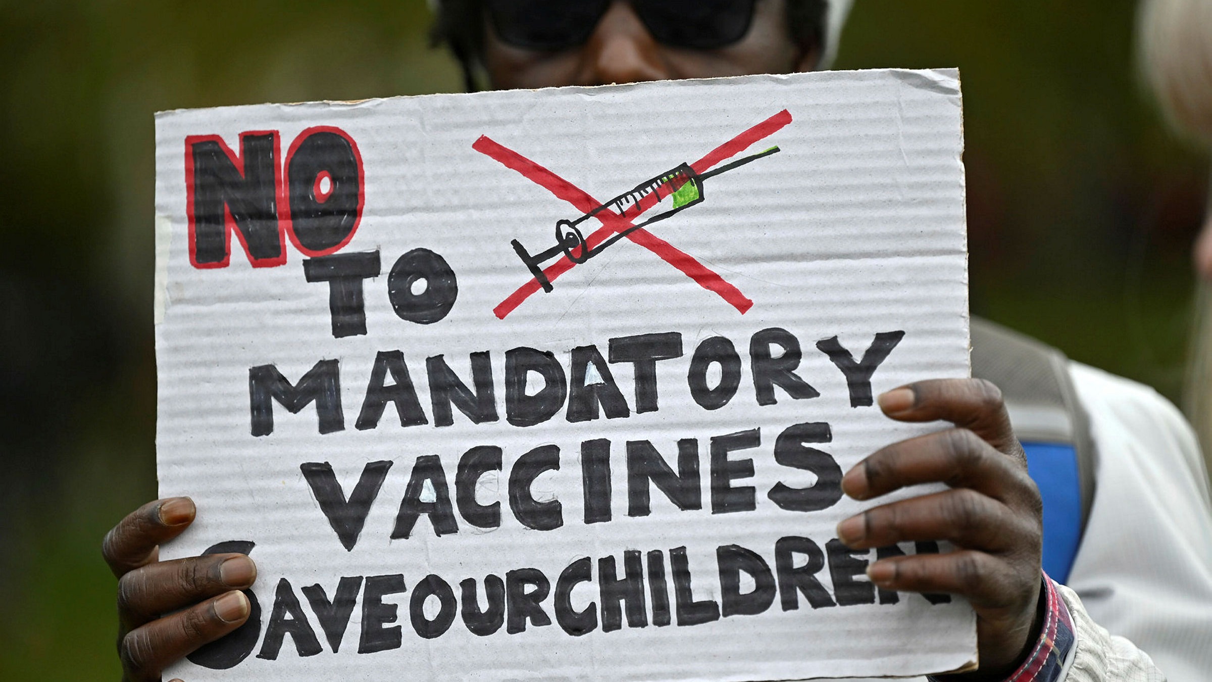 UK on high alert for anti-vaccine disinformation from hostile states | Financial Times