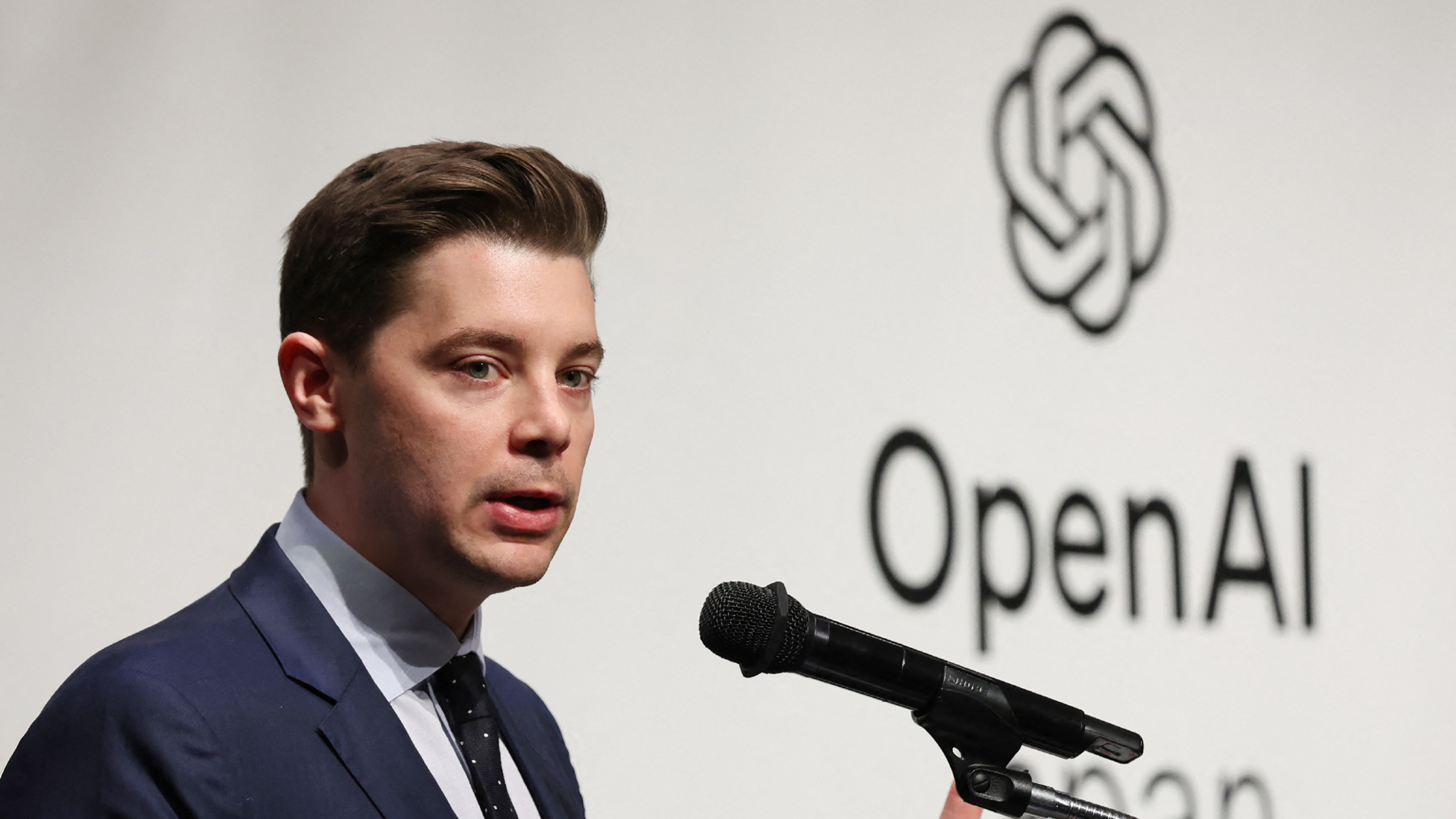 d1e00ek4ebabms.cloudfront.net image