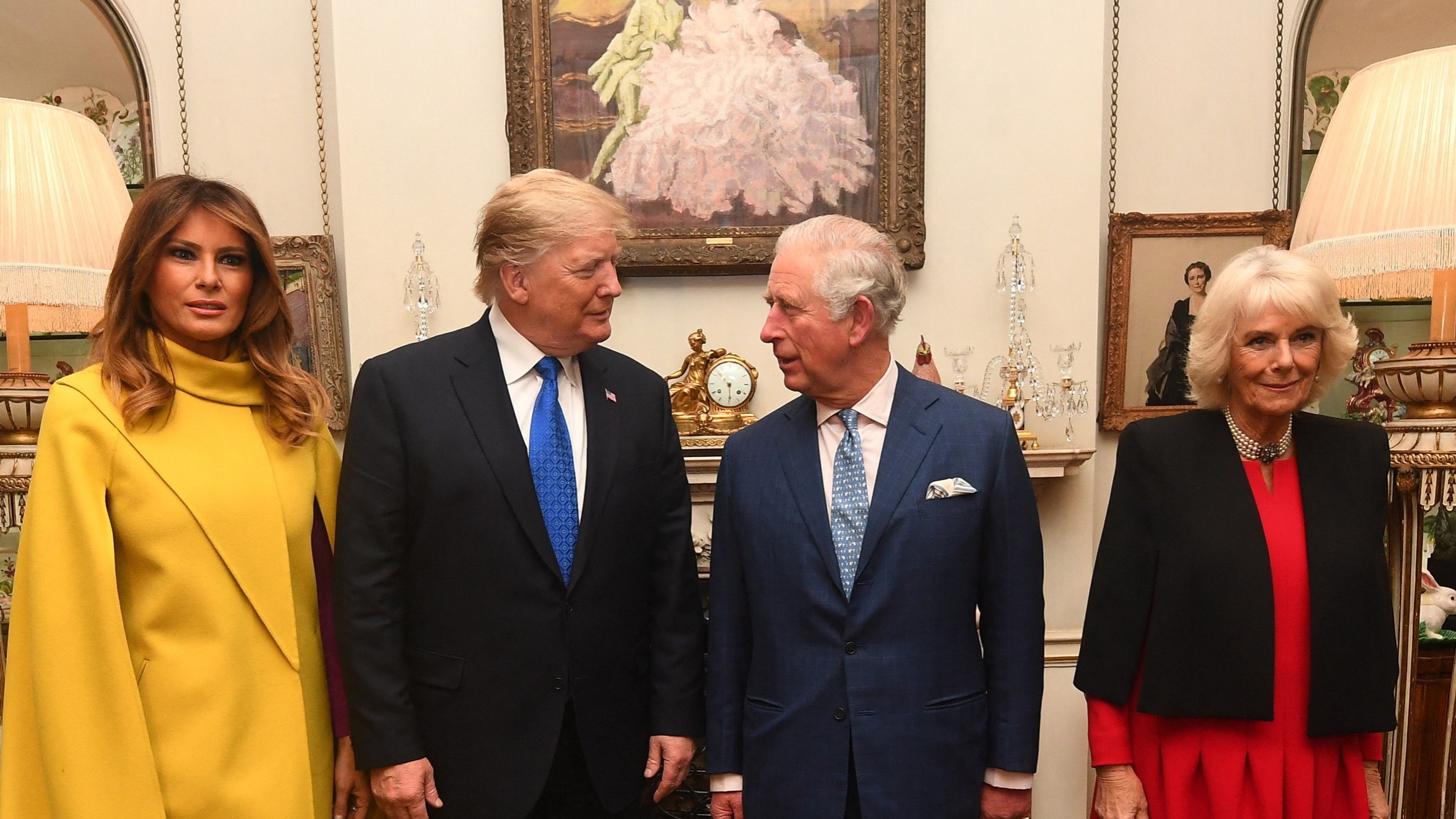 d1e00ek4ebabms.cloudfront.net image