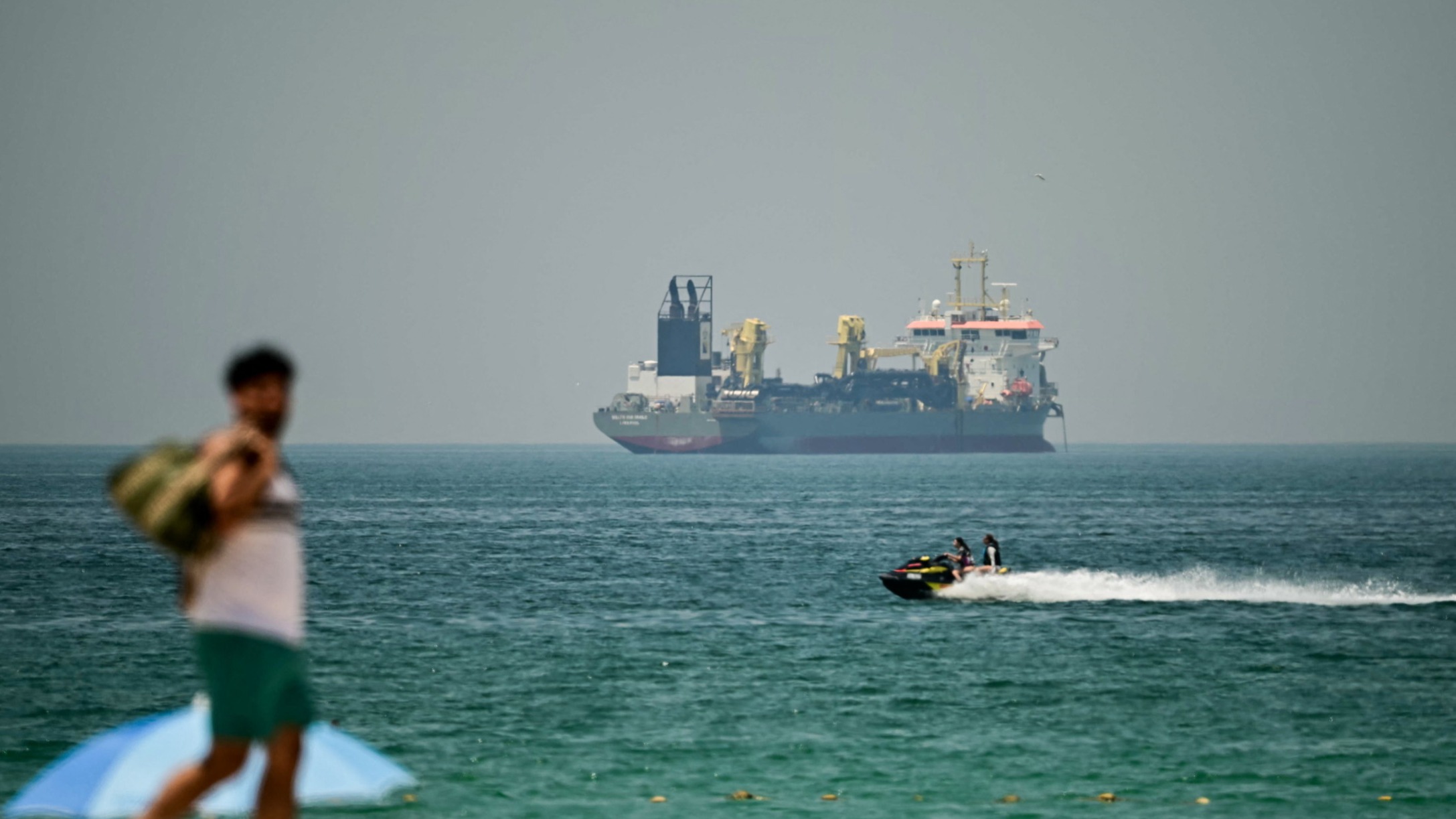 d1e00ek4ebabms.cloudfront.net image