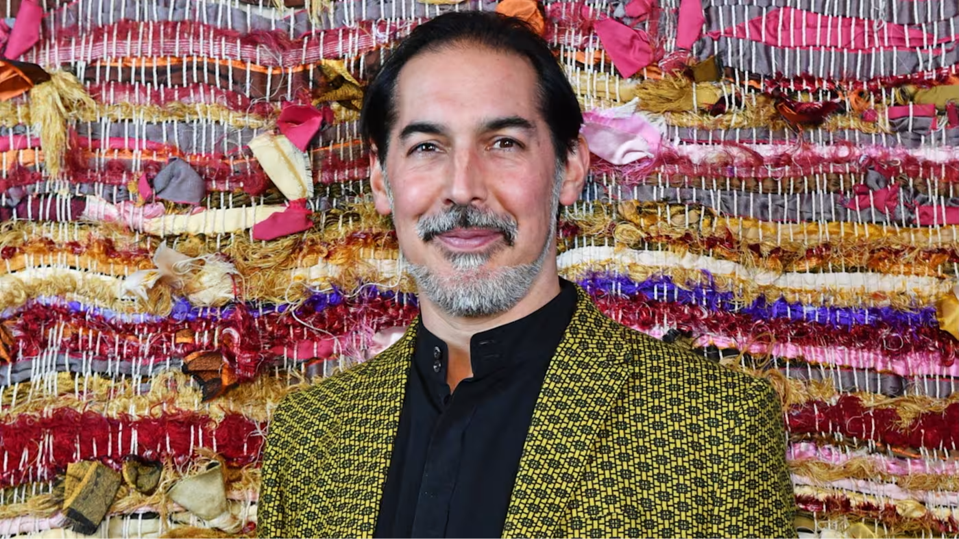 d1e00ek4ebabms.cloudfront.net image