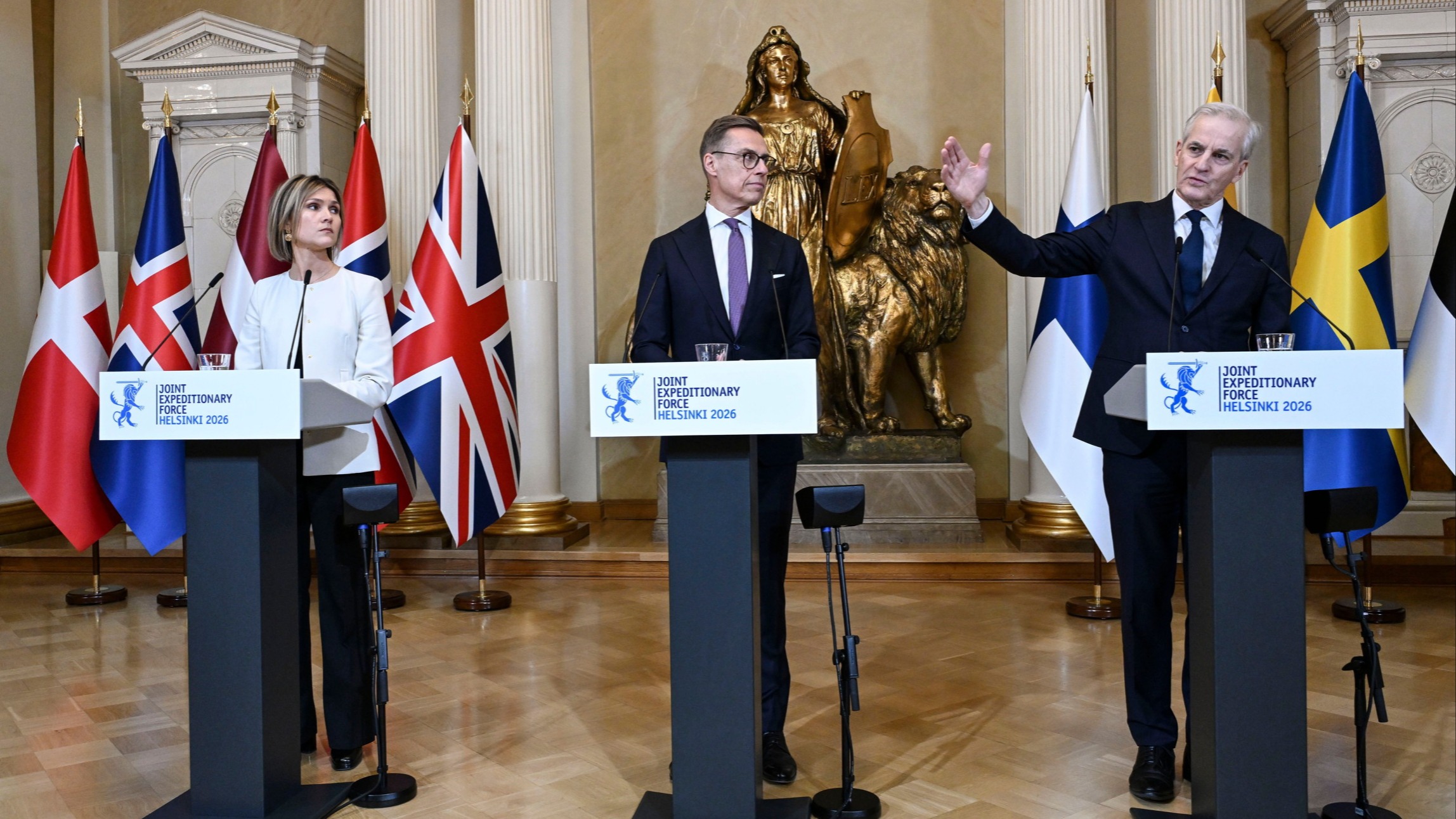 d1e00ek4ebabms.cloudfront.net image