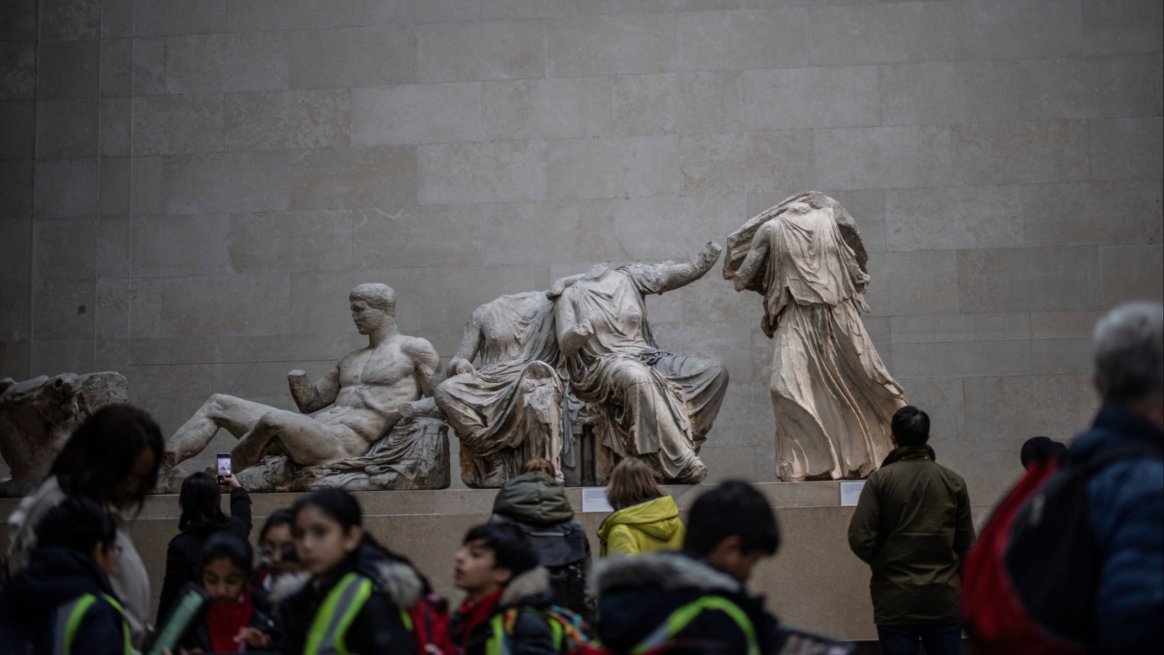 d1e00ek4ebabms.cloudfront.net image