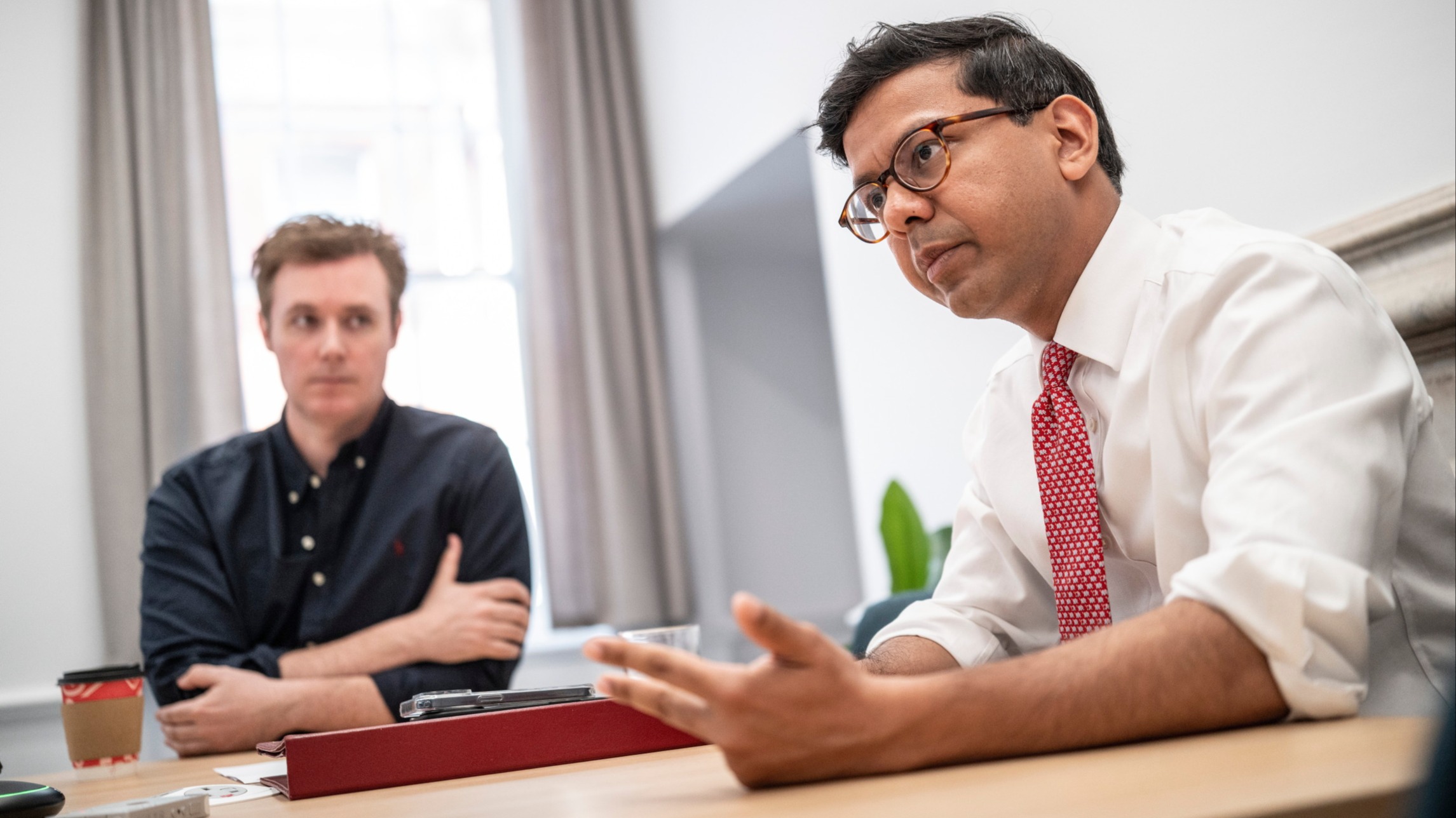 d1e00ek4ebabms.cloudfront.net image