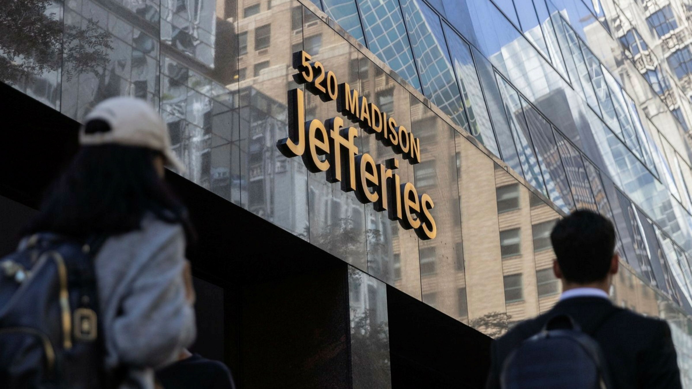 d1e00ek4ebabms.cloudfront.net image